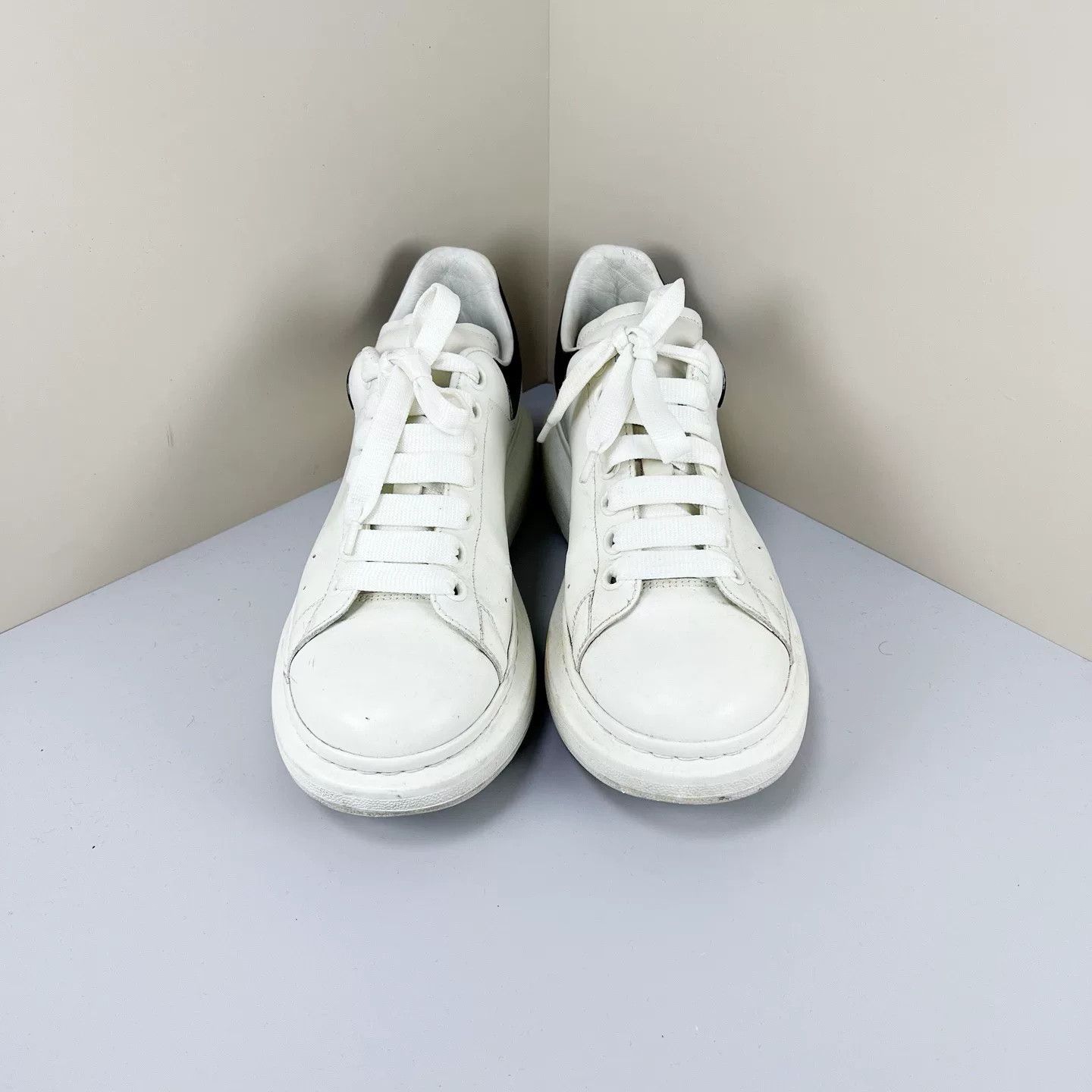 Alexander McQueen Alexander McQueen Black Tail Sneakers Size US 7 / EU 40 - 2 Thumbnail