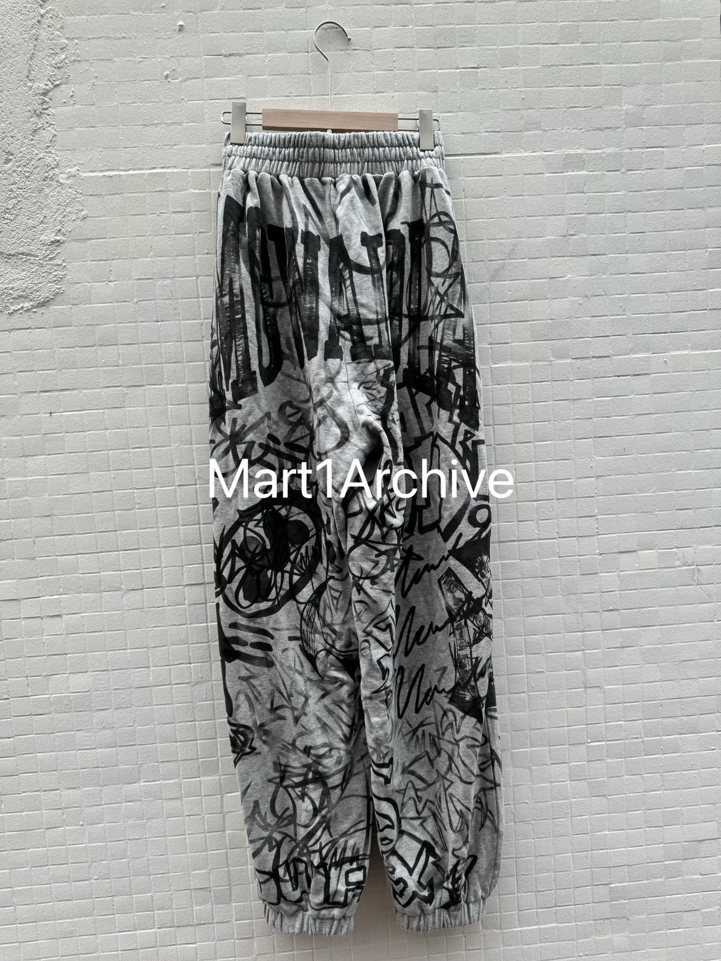 Mowalola Graphic Gray Sweatpants with Dragon Print Size US 28 / EU 44 - 3 Thumbnail