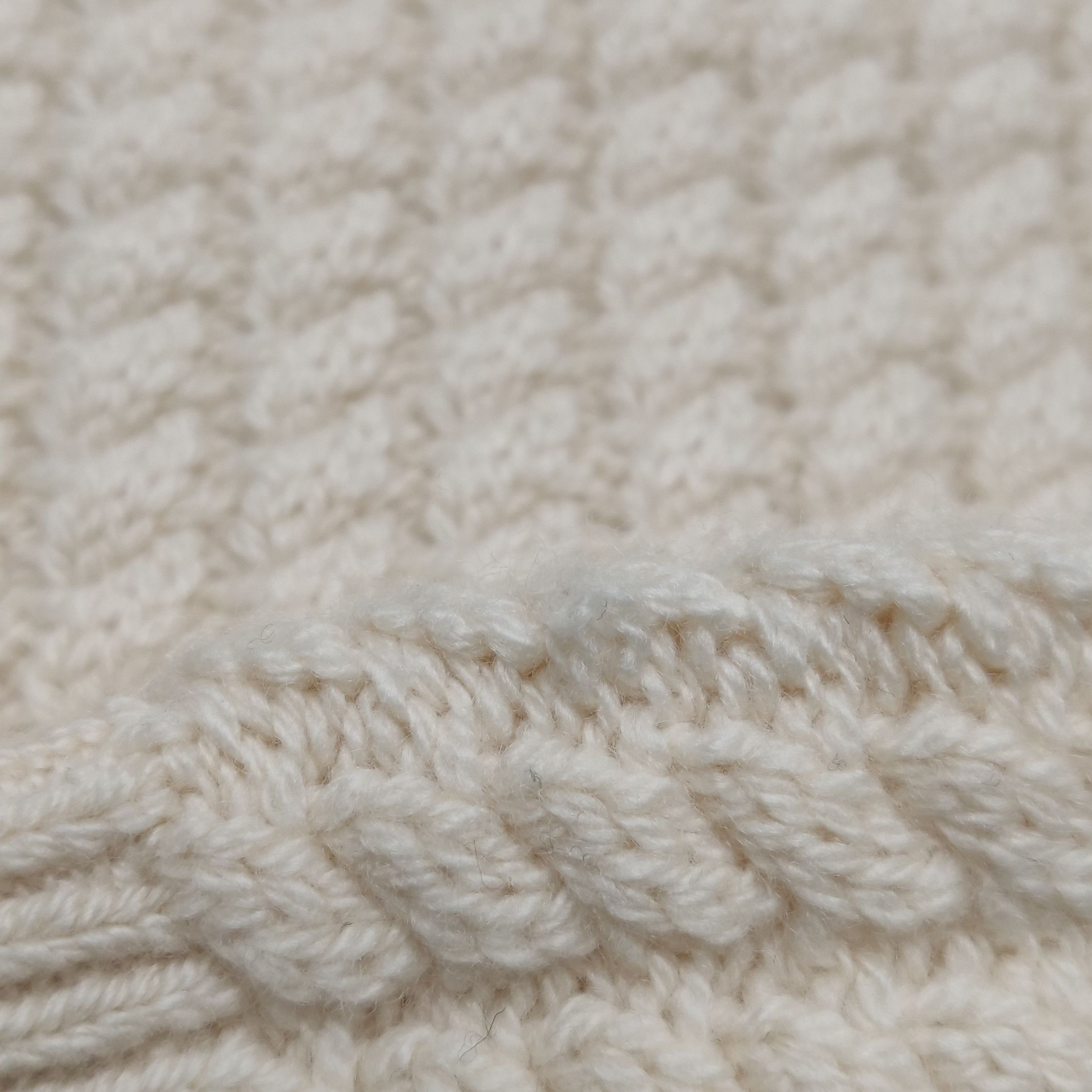 Loro Piana Cashmere Holiday Pattern Sweater in Beige Size US XL / EU 56 / 4 - 8 Thumbnail
