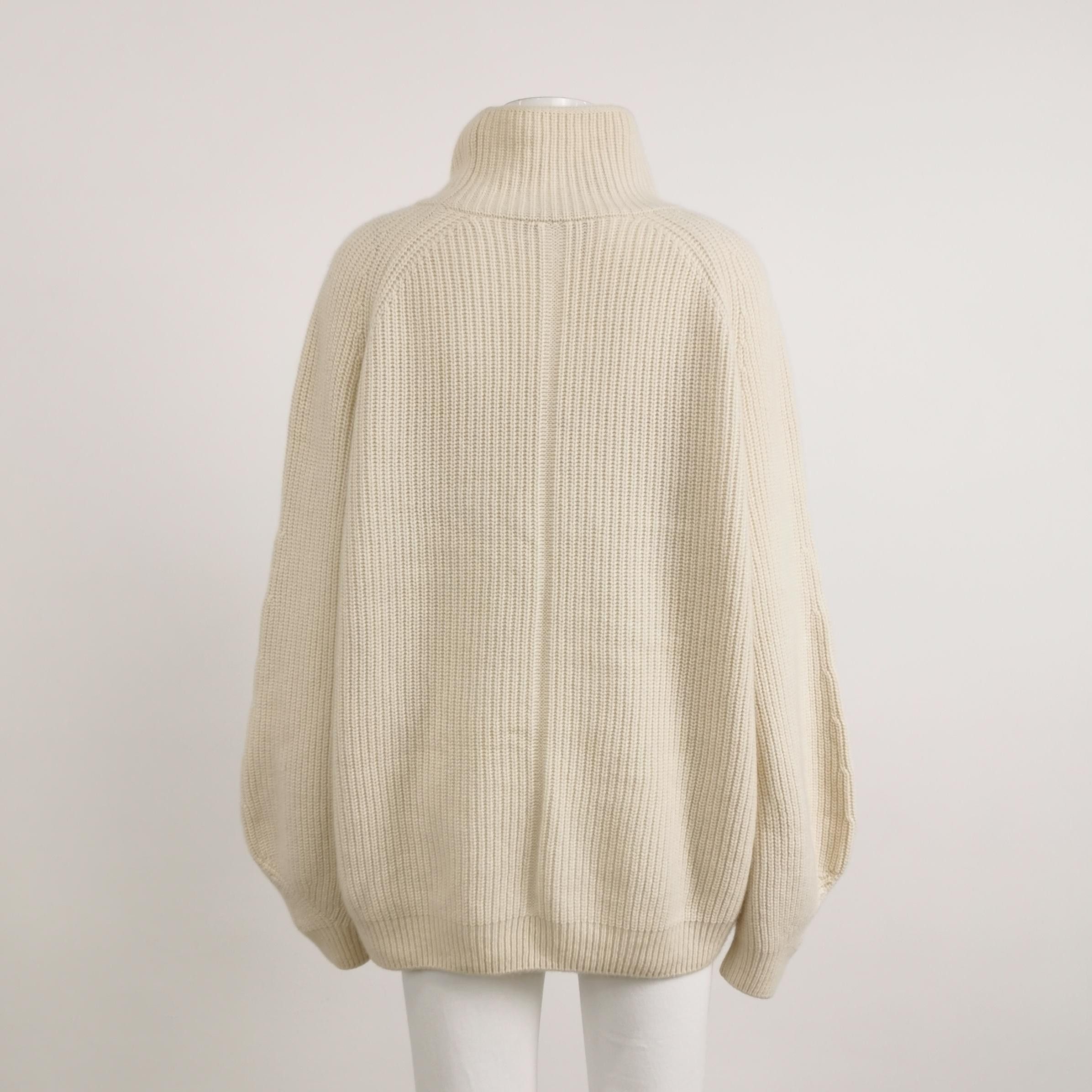 Loro Piana Luxurious Beige Cashmere Turtleneck Sweater Size US M / EU 48-50 / 2 - 2 Thumbnail