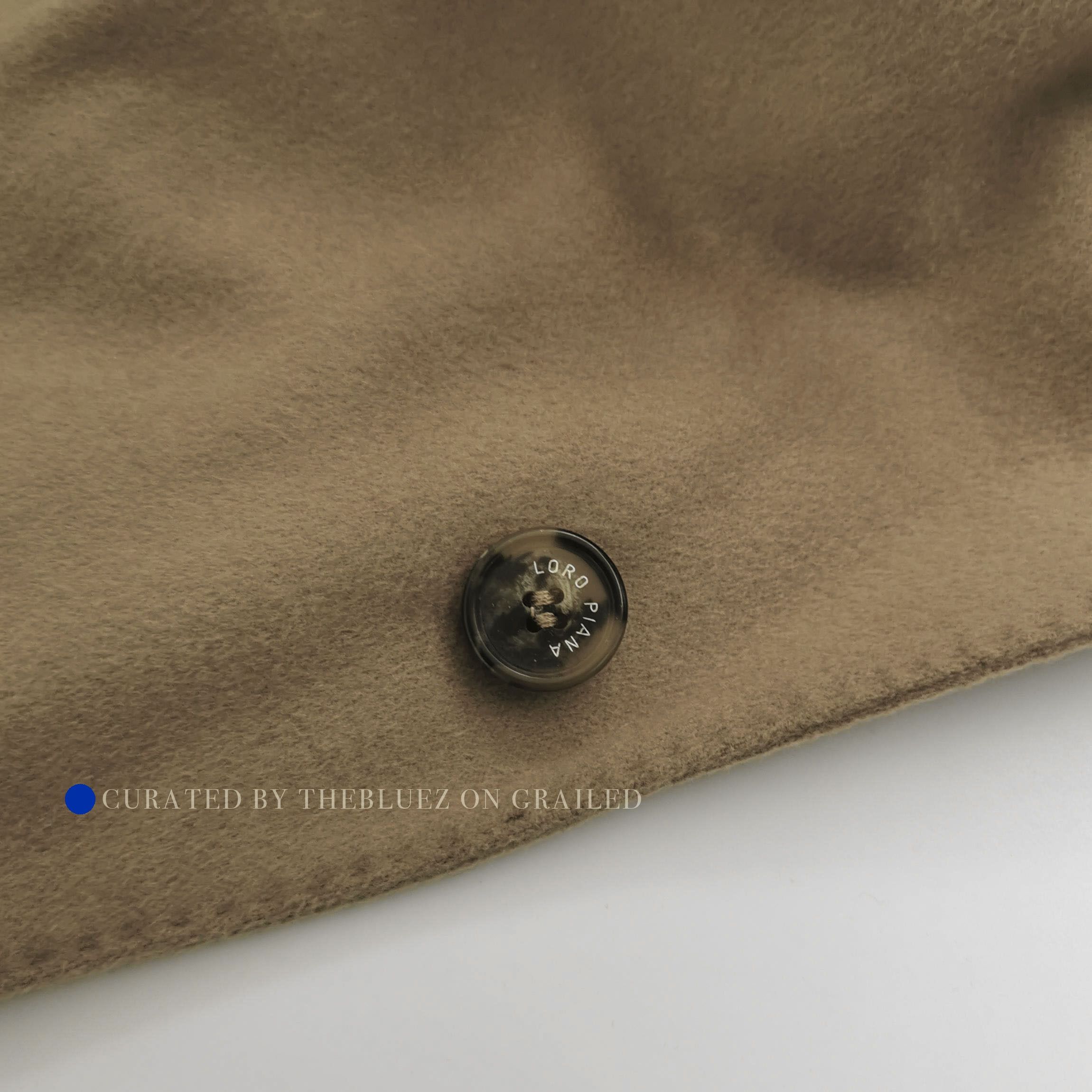 Loro Piana Beige Cashmere Coat with Storm System Size US M / EU 48-50 / 2 - 3 Thumbnail