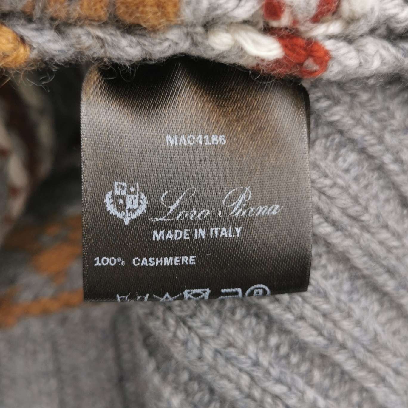 Loro Piana Patterned V-Neck Cashmere Sweater Size US L / EU 52-54 / 3 - 7 Thumbnail