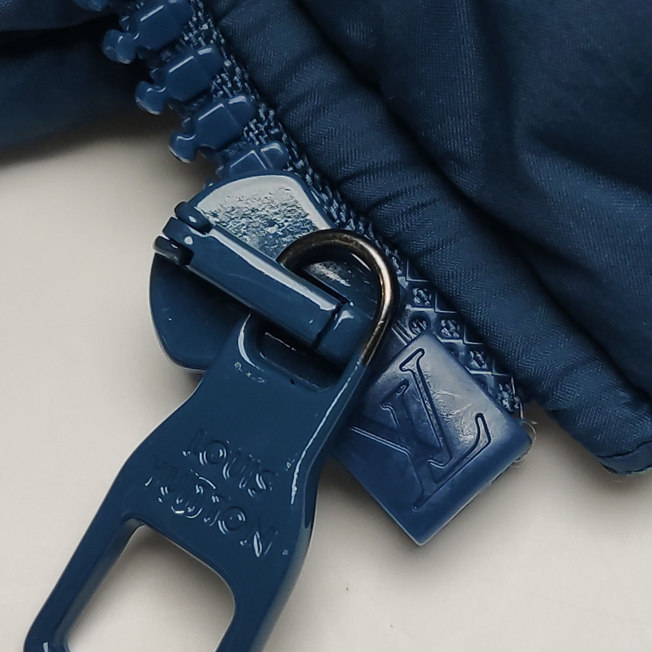 Louis Vuitton Monogram Quilted Blue Vest Size US M / EU 48-50 / 2 - 9 Thumbnail