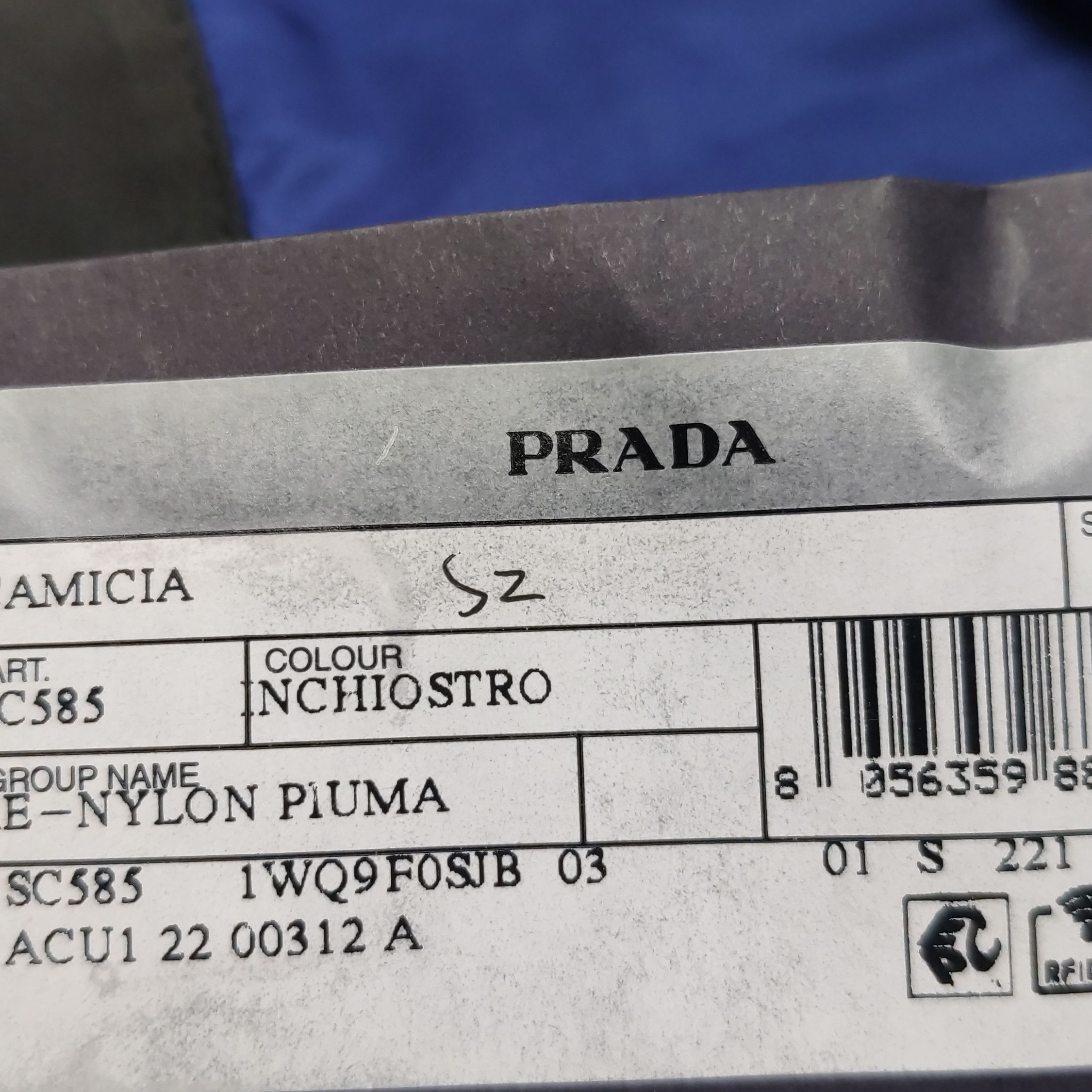 Prada Re-Nylon Logo Shirt in Blue Size US M / EU 48-50 / 2 - 13 Thumbnail