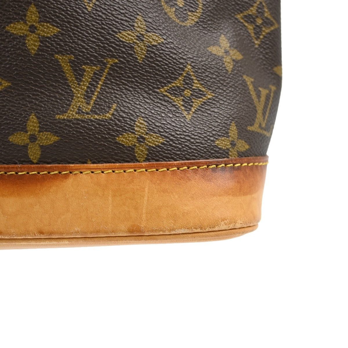 Louis Vuitton Louis Vuitton Alma Handbag Monogram Canvas Size ONE SIZE - 10 Thumbnail