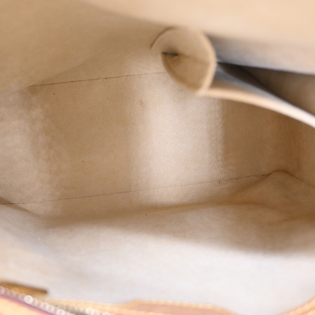 Louis Vuitton Louis Vuitton Monogram Looping Handbag Monogram Canvas Size ONE SIZE - 3 Thumbnail