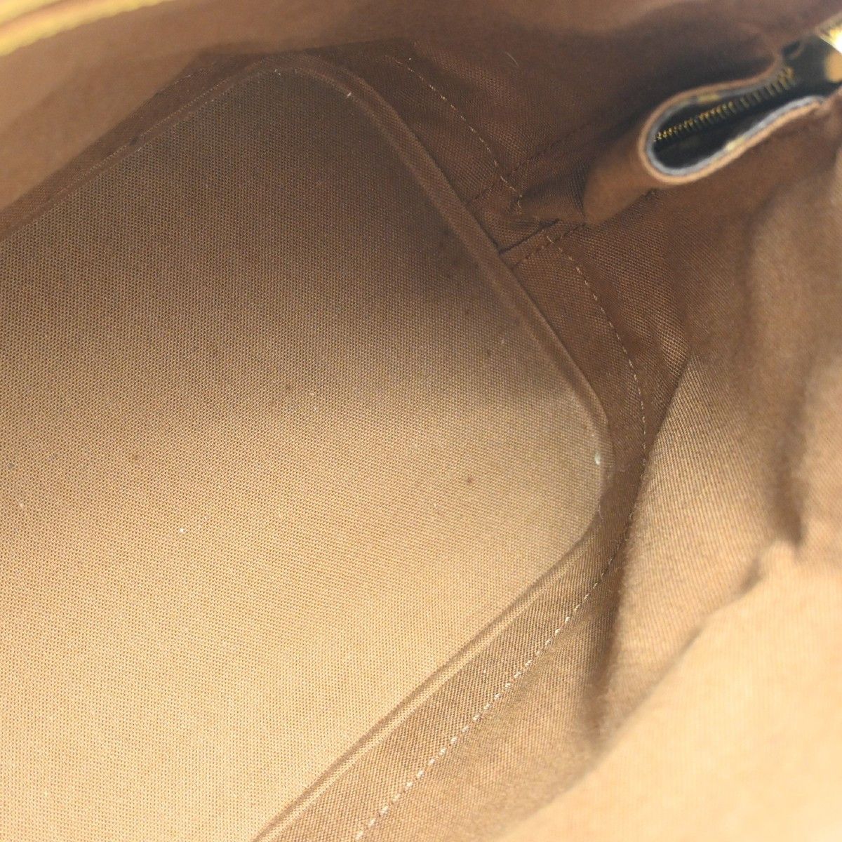 Louis Vuitton Louis Vuitton Alma Handbag Monogram Canvas Size ONE SIZE - 3 Thumbnail