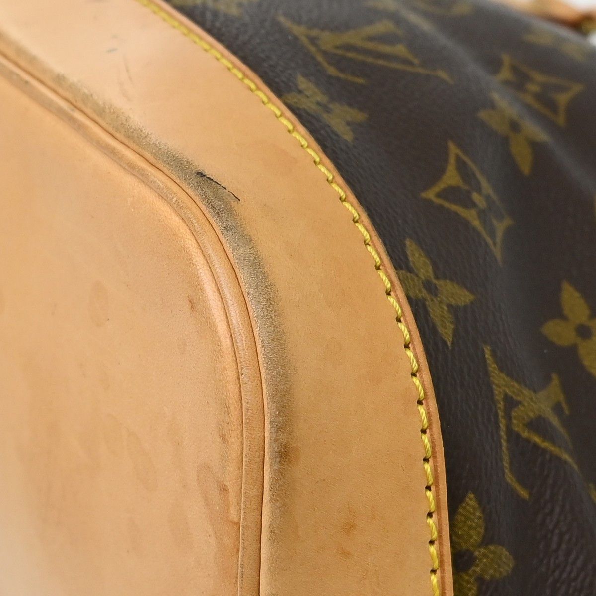 Louis Vuitton Louis Vuitton Alma Handbag Monogram Canvas Size ONE SIZE - 11 Thumbnail