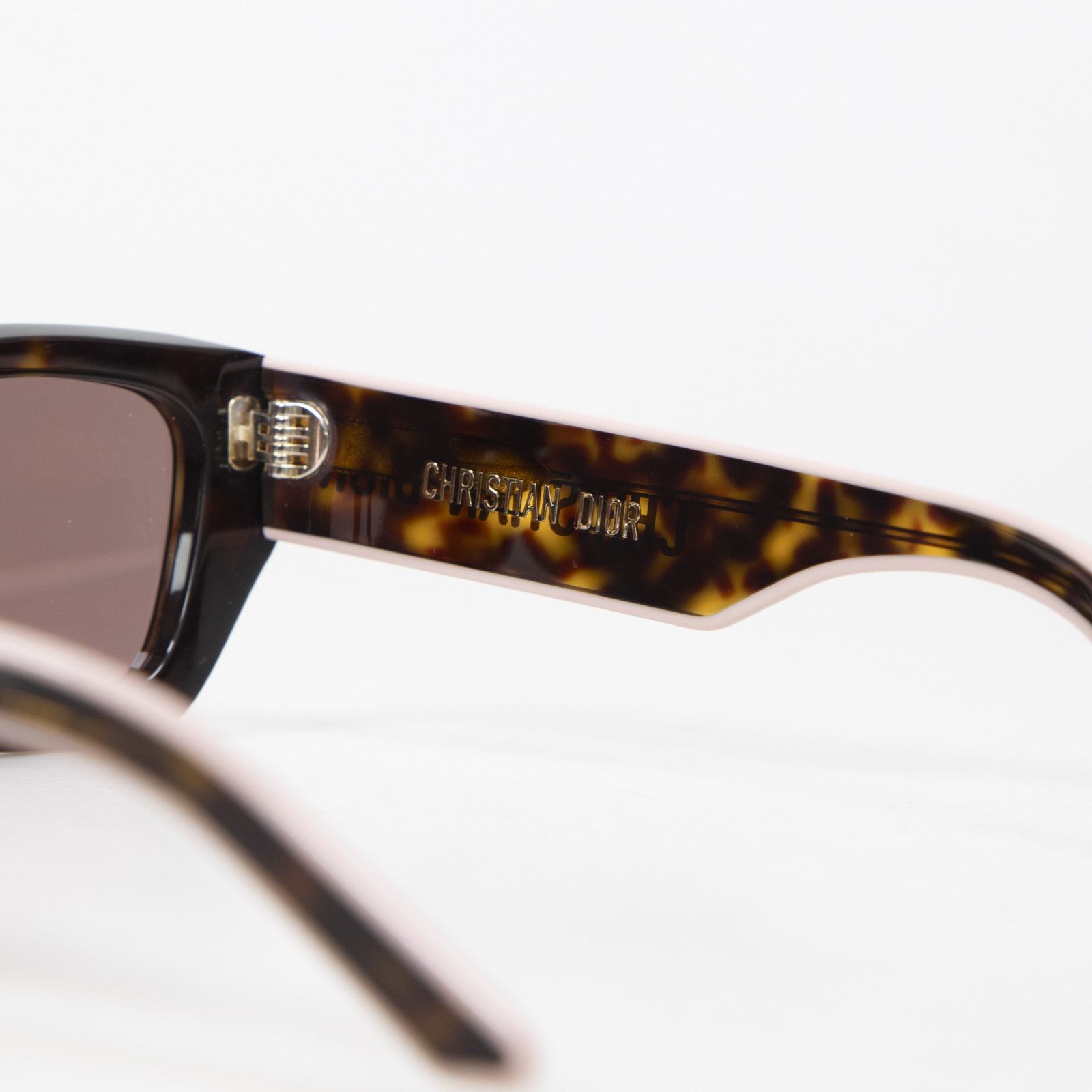 Dior Tortoiseshell DiorPacific S2U Sunglasses Size ONE SIZE - 11 Thumbnail