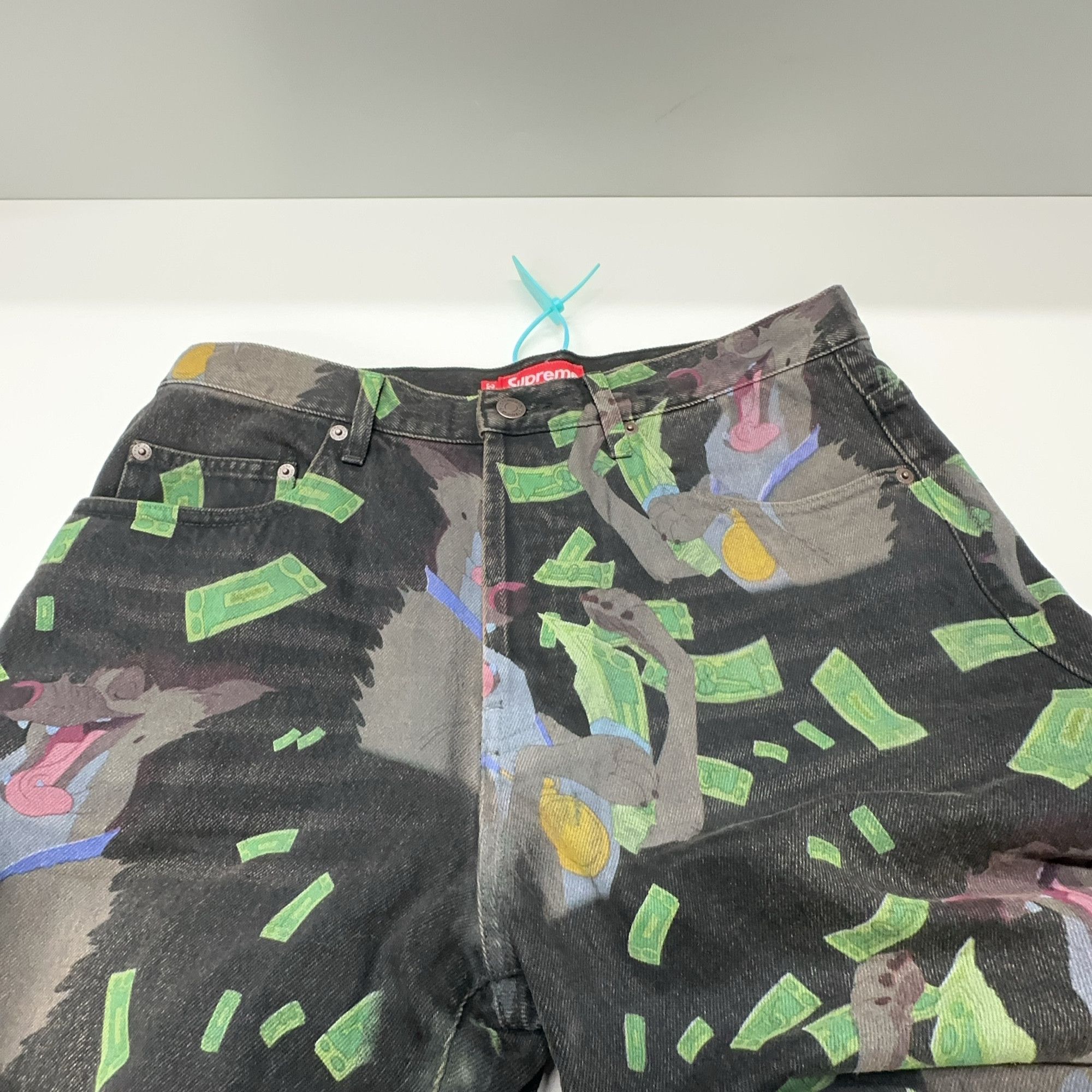 Supreme Supreme All Dogs Go To Heaven Printed Jeans Size 32 Size US 32 / EU 48 - 5 Thumbnail
