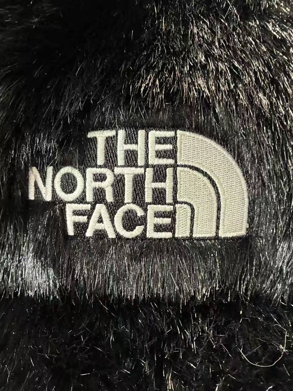 Supreme Supreme x The North Face Faux Fur Nuptse Jacket Size L Size US L / EU 52-54 / 3 - 7 Thumbnail