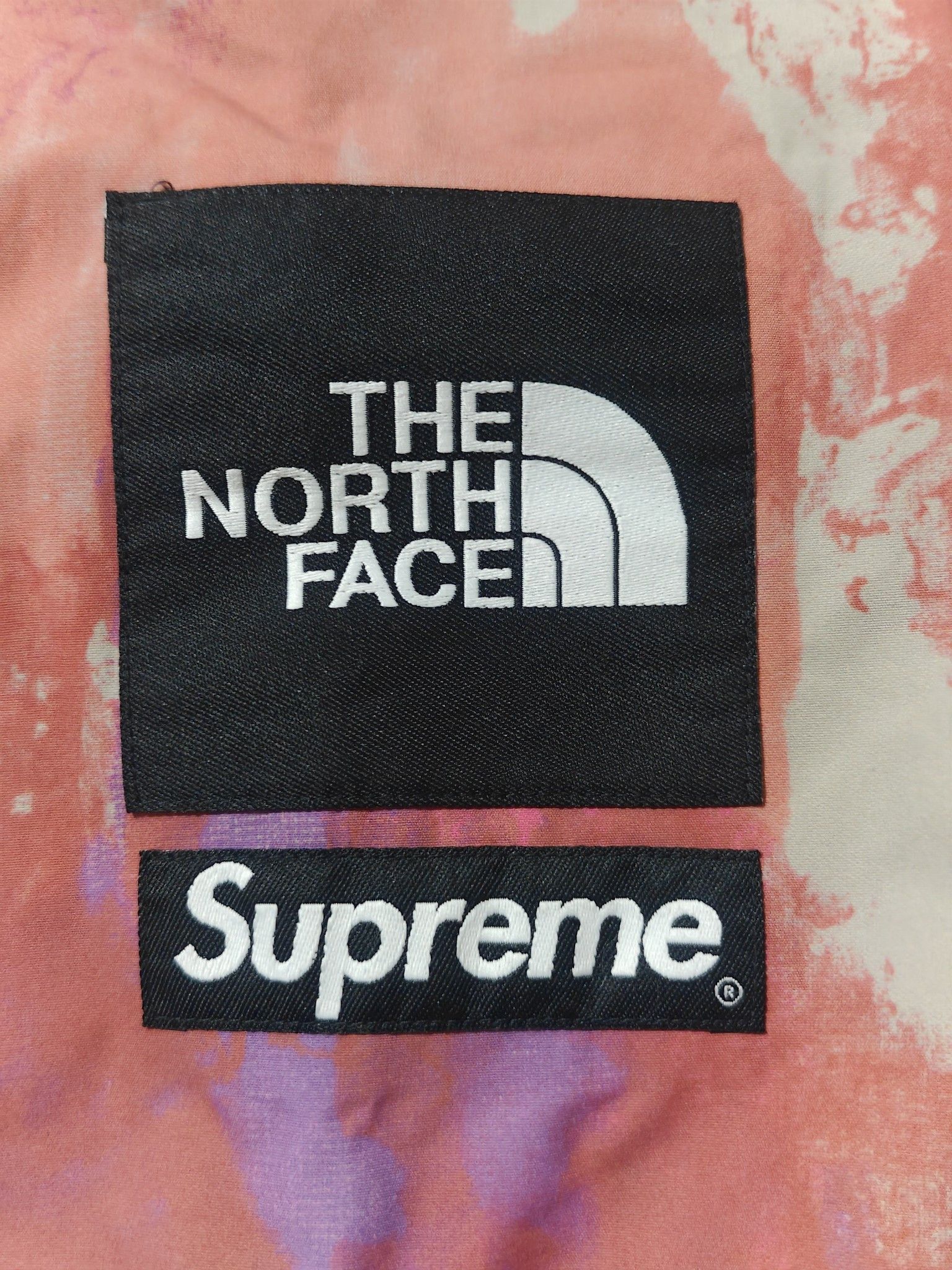 Supreme Supreme x The North Face Tie-Dye Cargo Jacket Size L Size US L / EU 52-54 / 3 - 6 Thumbnail