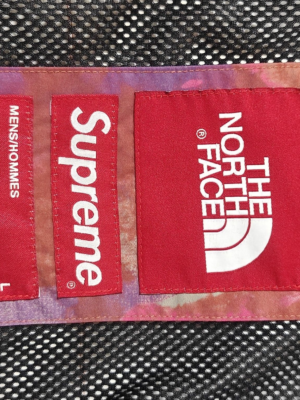 Supreme Supreme x The North Face Tie-Dye Cargo Jacket Size L Size US L / EU 52-54 / 3 - 3 Thumbnail
