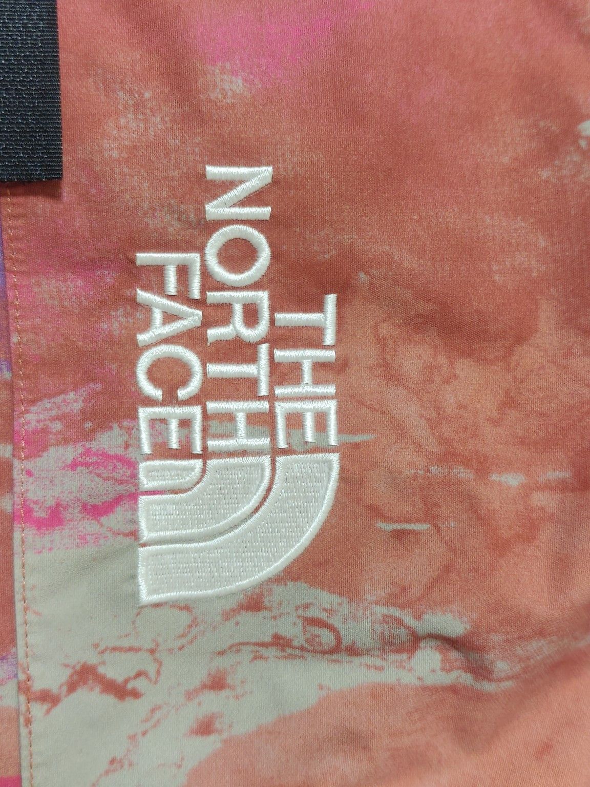 Supreme Supreme x The North Face Tie-Dye Cargo Jacket Size L Size US L / EU 52-54 / 3 - 7 Thumbnail