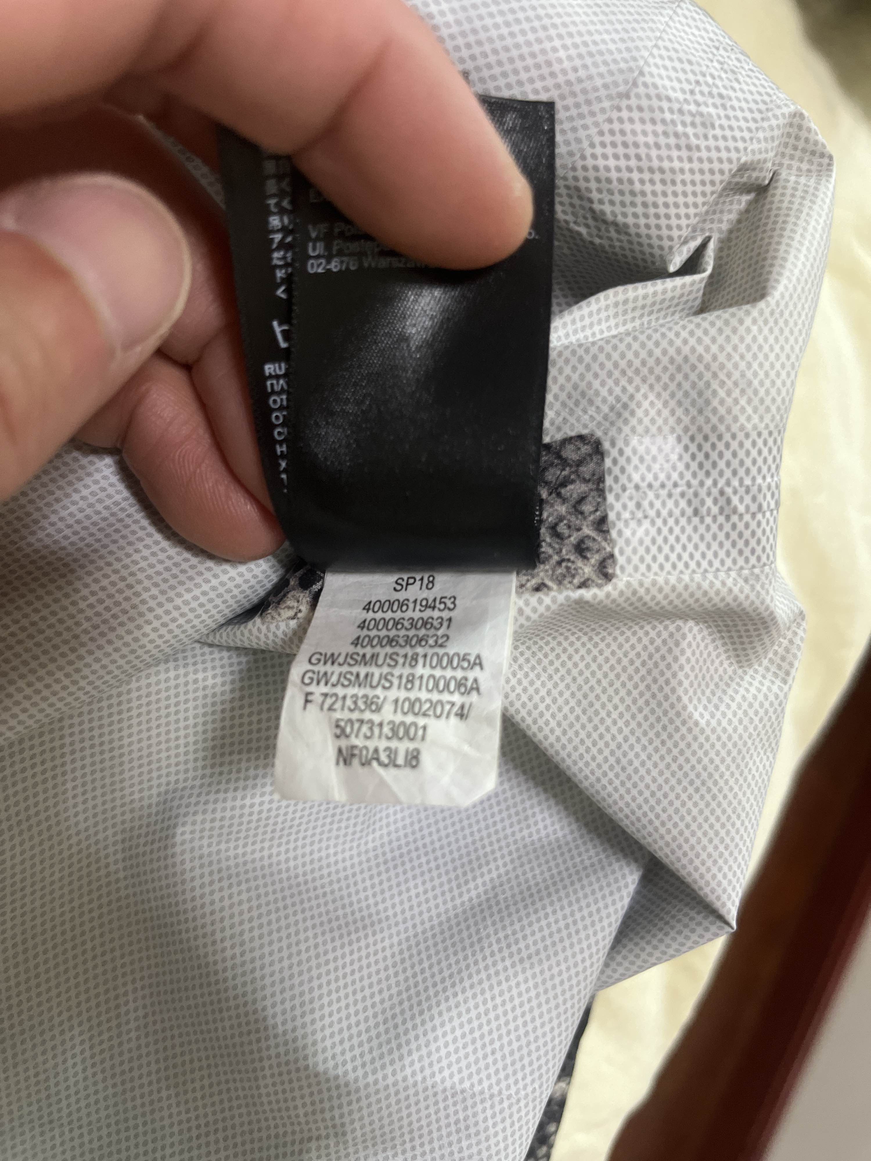Supreme Supreme x The North Face Snakeskin Coaches Jacket Size M Size US M / EU 48-50 / 2 - 4 Thumbnail