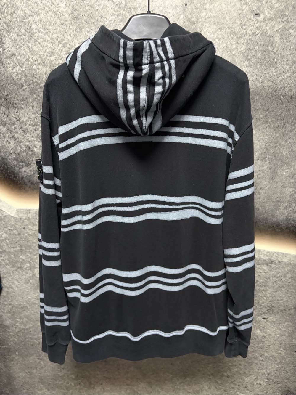 Stone Island × Supreme Supreme x Stone Island Warp Stripe Hoodie Size L Size US L / EU 52-54 / 3 - 2 Thumbnail