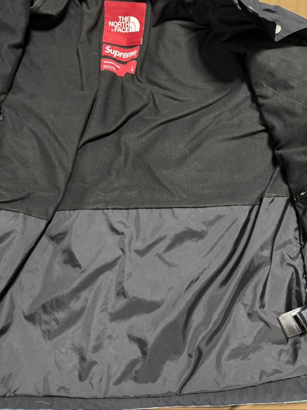 Supreme × The North Face Supreme x The North Face Statue of Liberty Jacket Size L Size US L / EU 52-54 / 3 - 8 Thumbnail