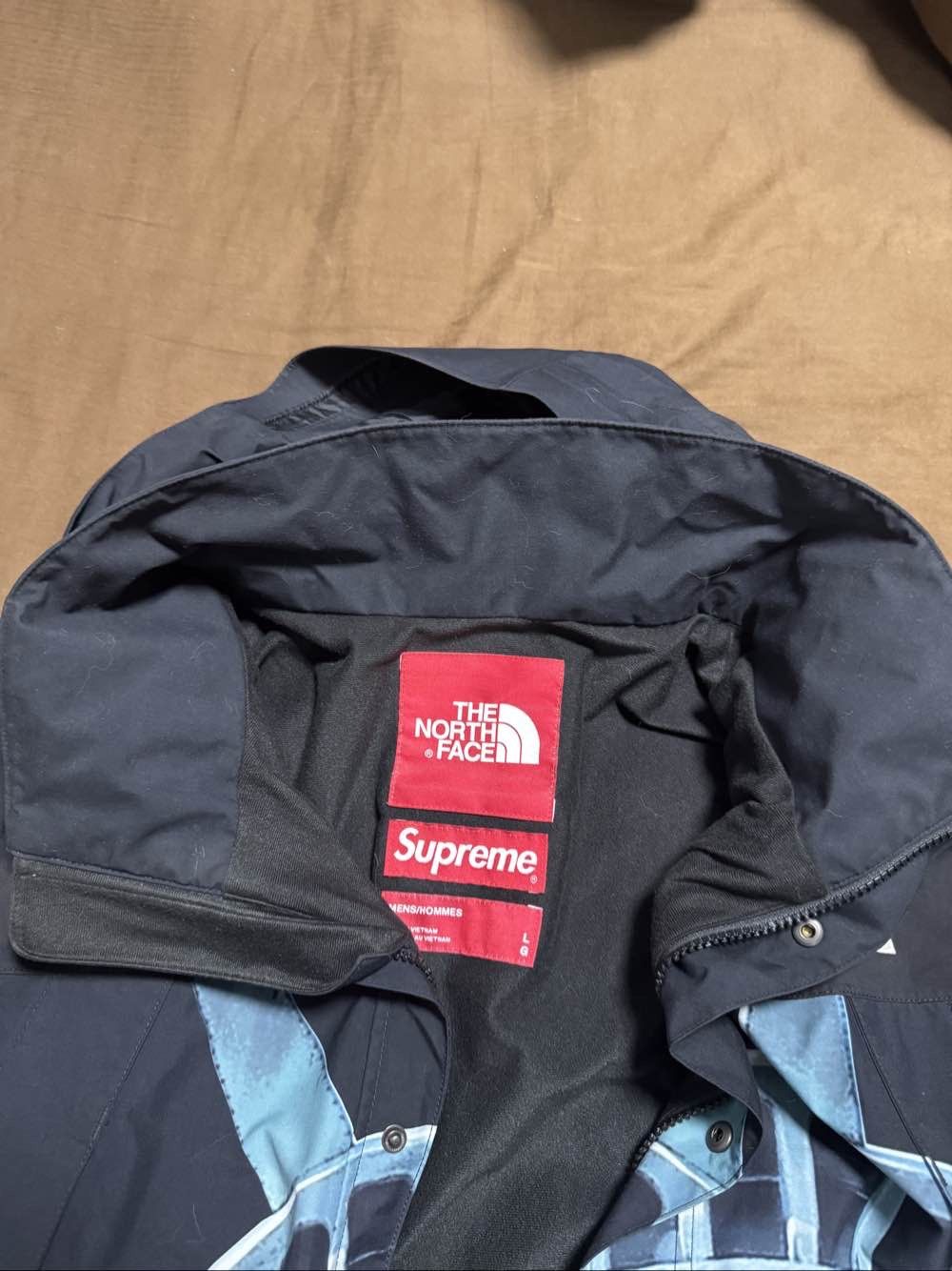 Supreme × The North Face Supreme x The North Face Statue of Liberty Jacket Size L Size US L / EU 52-54 / 3 - 6 Thumbnail