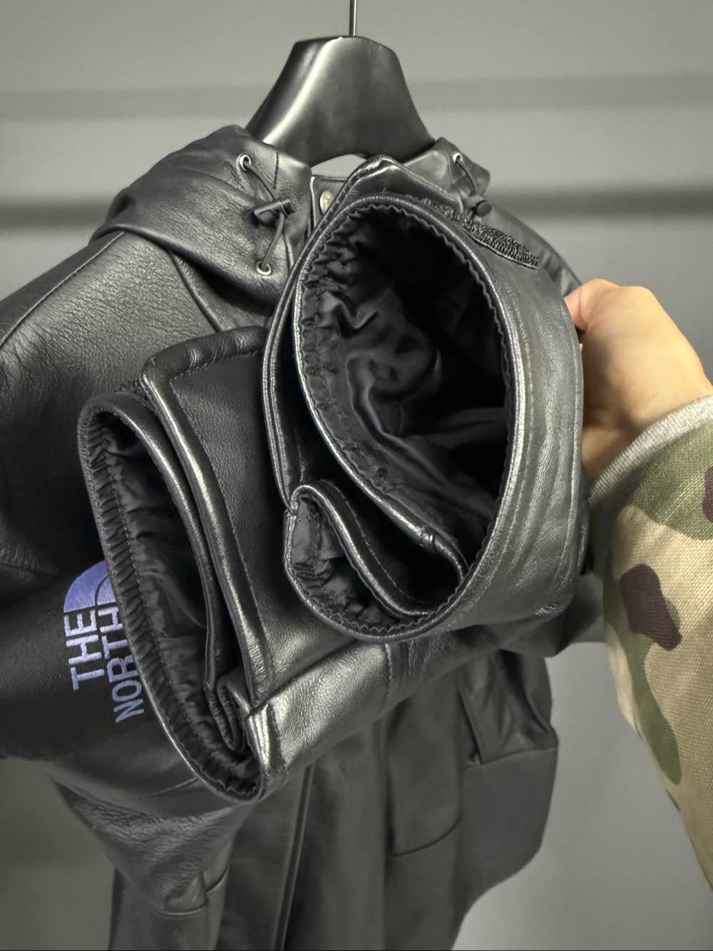 Supreme Supreme x The North Face Leather Mountain Parka Size M Size US M / EU 48-50 / 2 - 6 Thumbnail