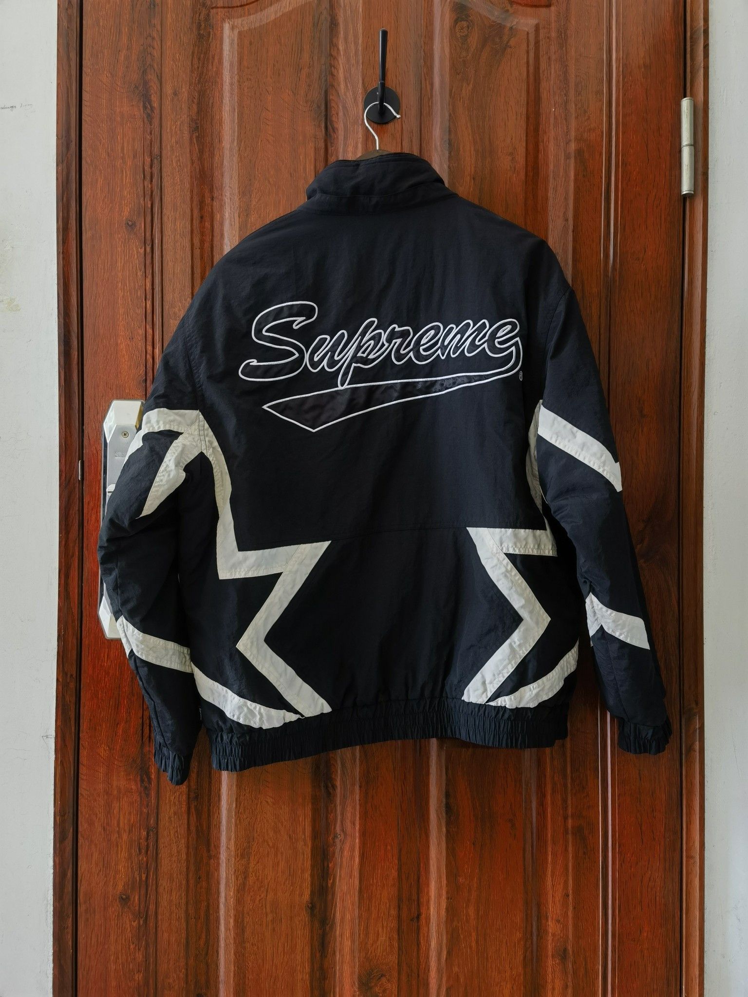 Supreme Supreme Stars Puffy Jacket Size L Size US L / EU 52-54 / 3 - 2 Thumbnail