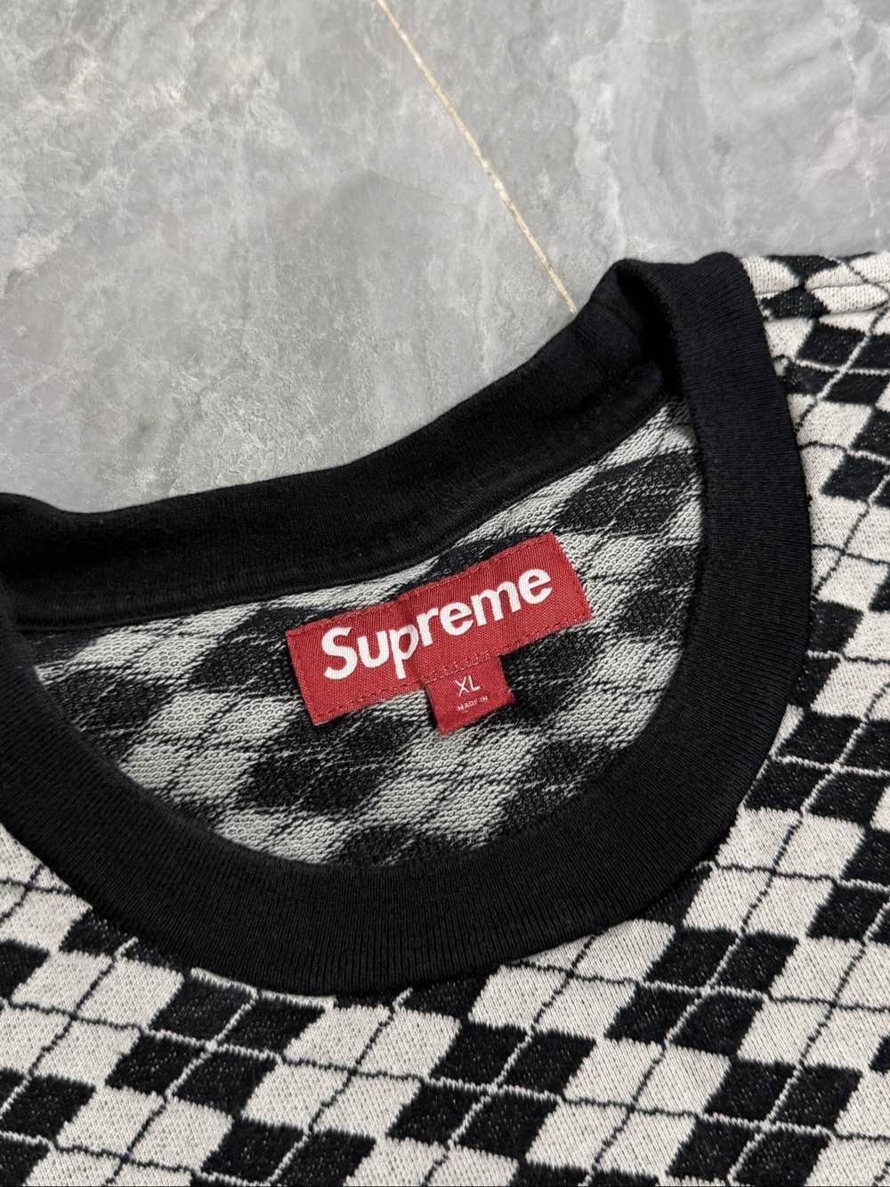 Supreme Supreme Diamond Jacquard Short Sleeve T-Shirt Size XL Size US XL / EU 56 / 4 - 3 Thumbnail