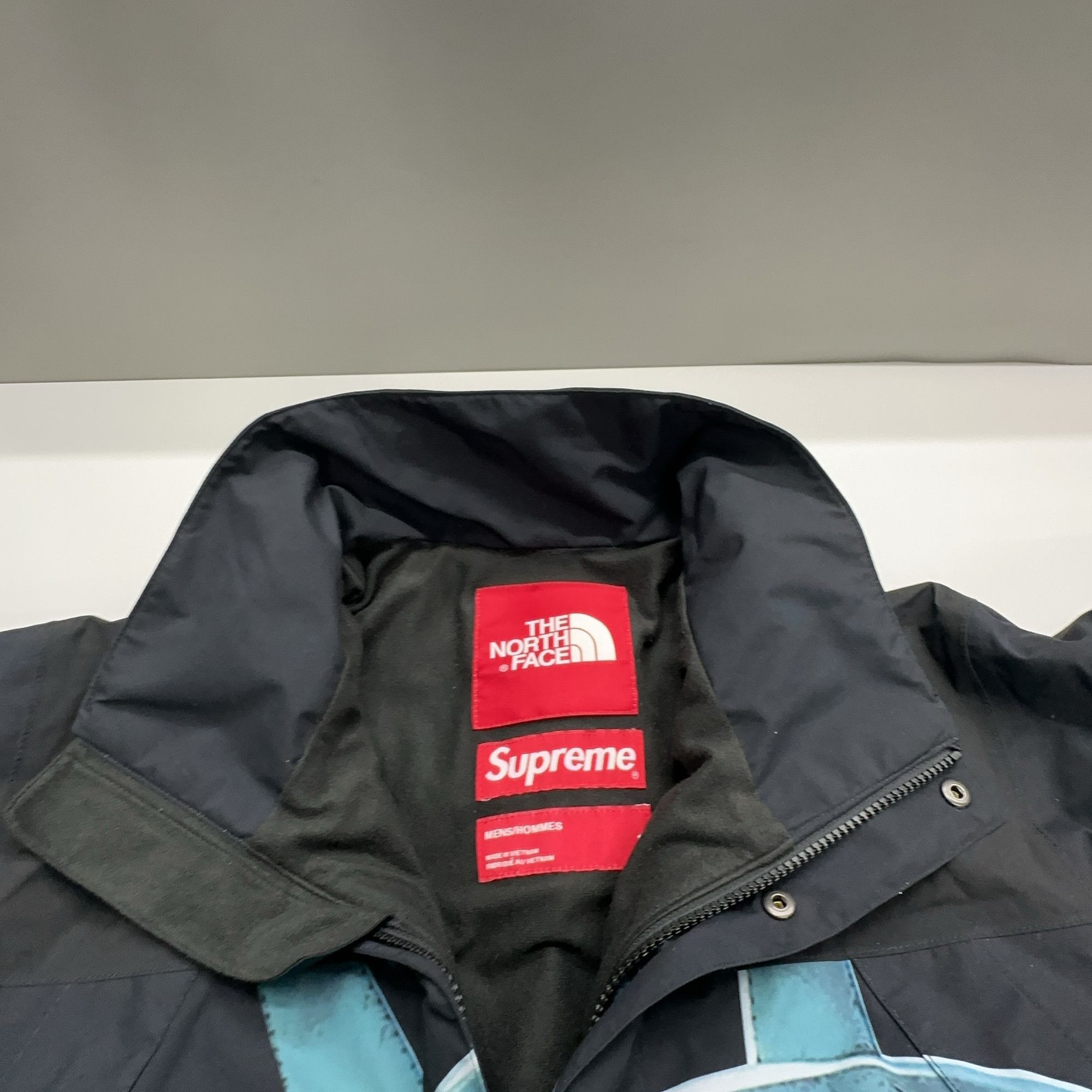 Supreme Supreme x The North Face Statue of Liberty Jacket Size S Size US S / EU 44-46 / 1 - 6 Thumbnail