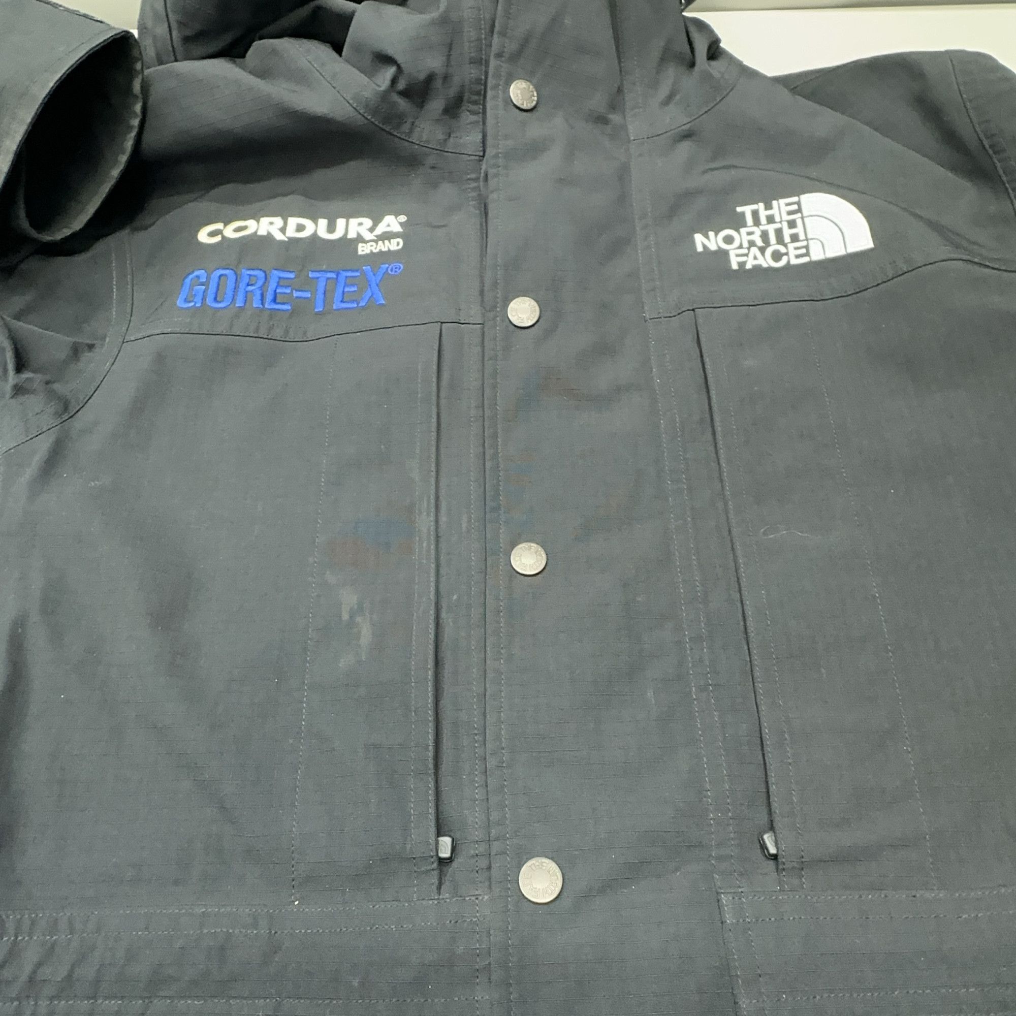 Supreme Supreme x The North Face Gore-Tex Jacket Size S Size US S / EU 44-46 / 1 - 8 Thumbnail