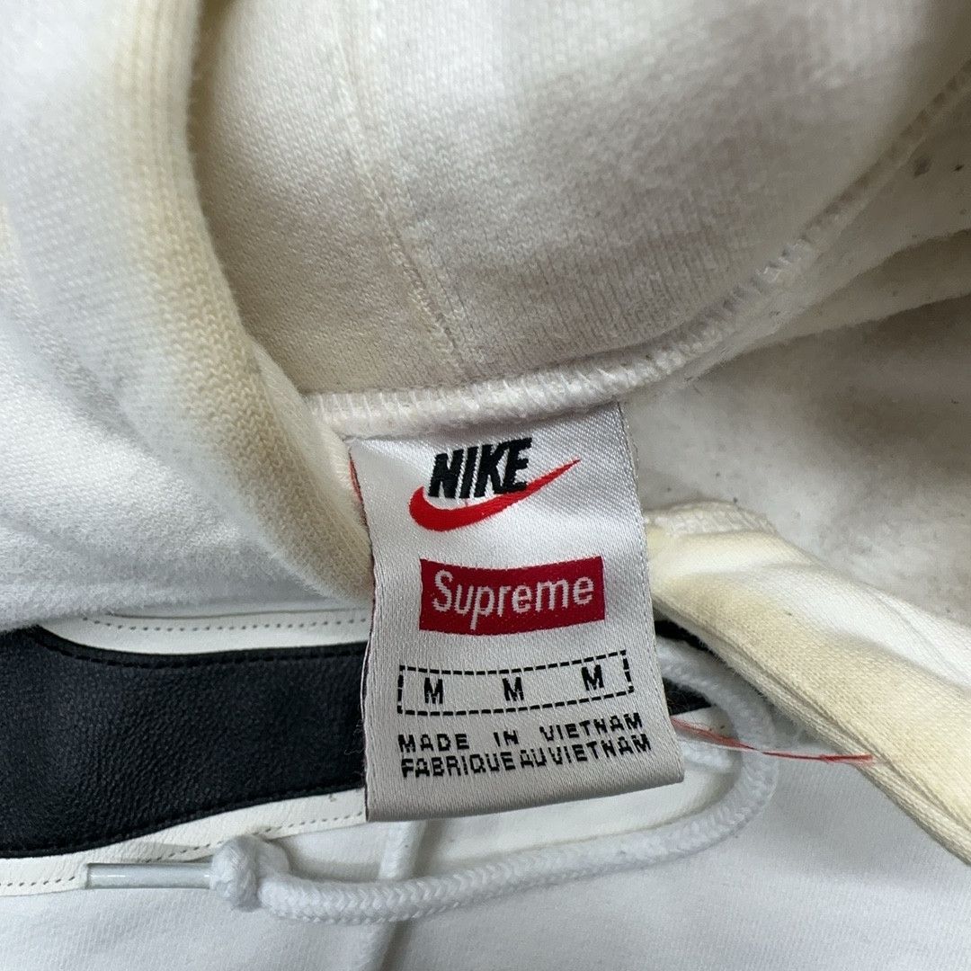 Supreme Supreme x Nike Logo Hoodie White Size M Size US M / EU 48-50 / 2 - 3 Thumbnail