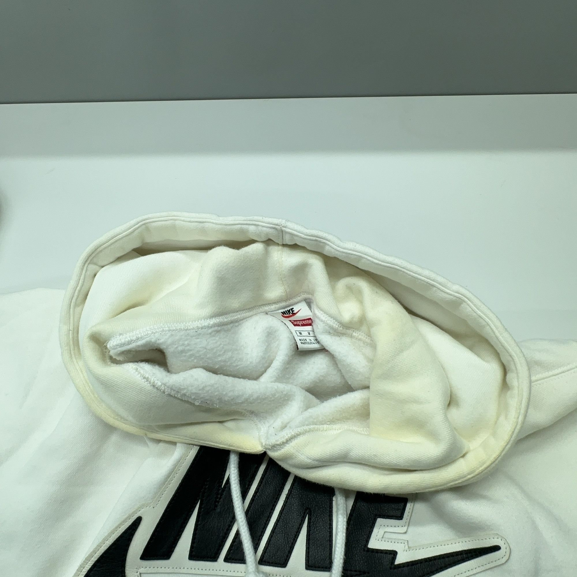 Supreme Supreme x Nike Logo Hoodie White Size M Size US M / EU 48-50 / 2 - 5 Thumbnail