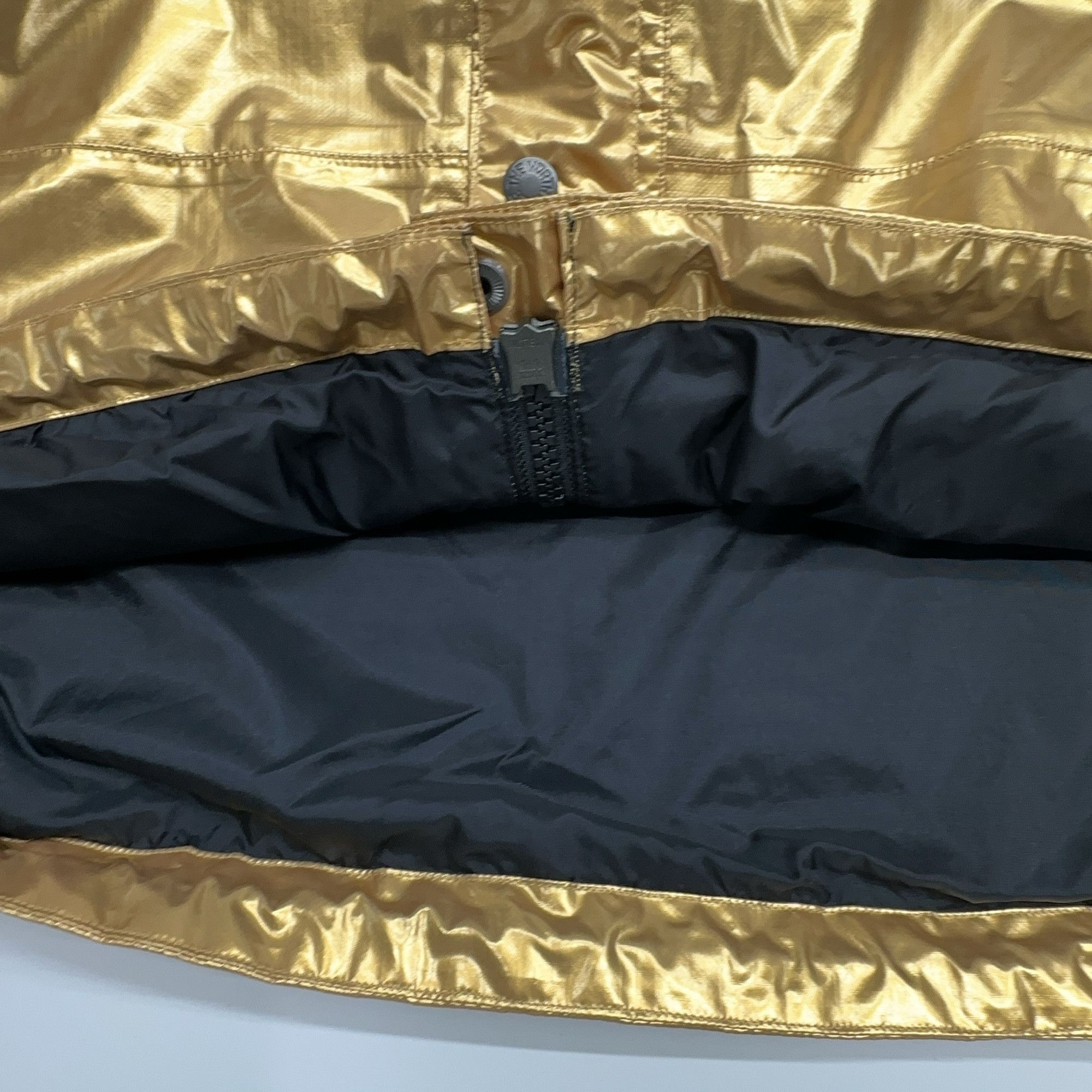 Supreme Supreme x The North Face Metallic Mountain Parka Gold Size L Size US L / EU 52-54 / 3 - 6 Thumbnail