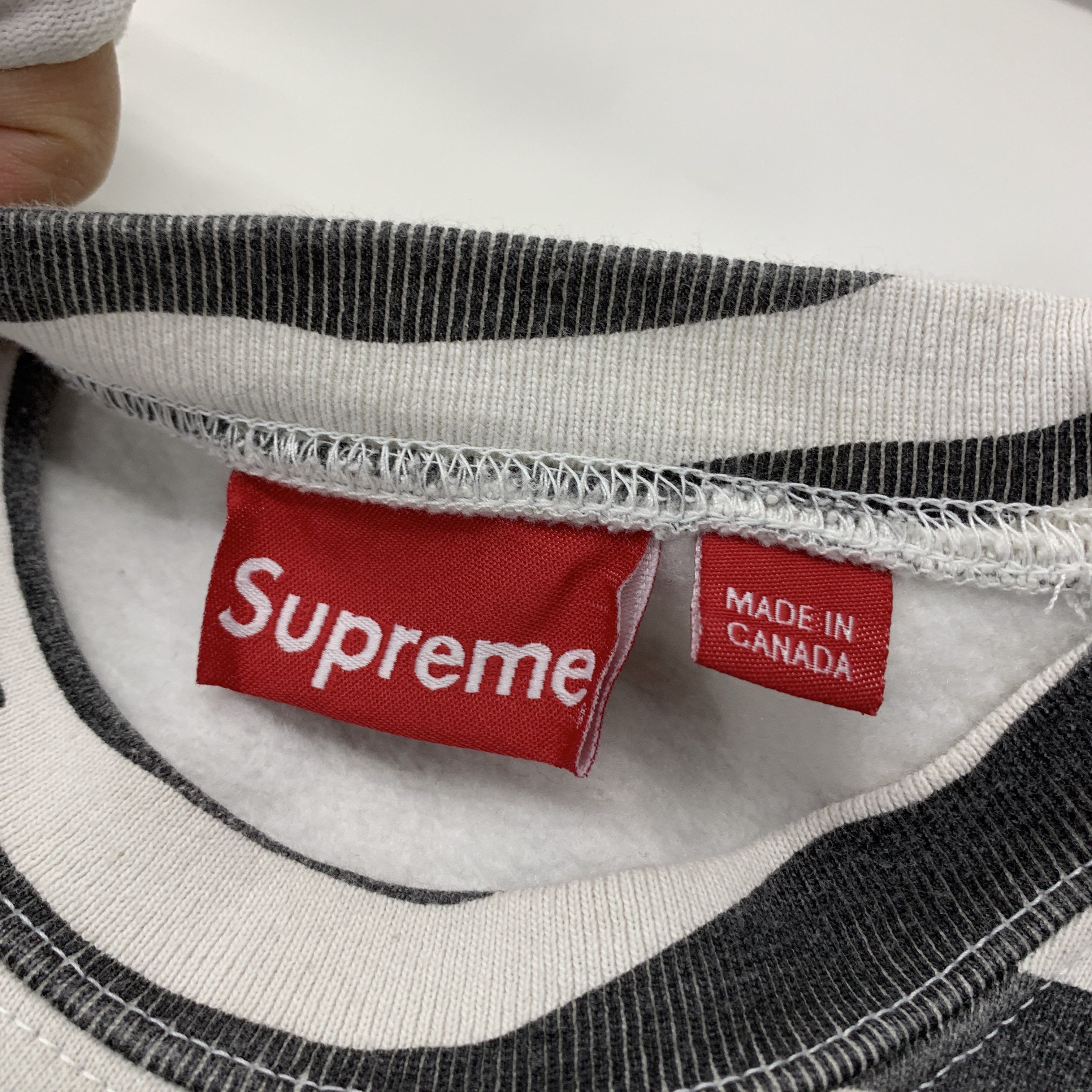 Supreme Supreme Zebra Box Logo Crewneck Size L Size US L / EU 52-54 / 3 - 3 Thumbnail