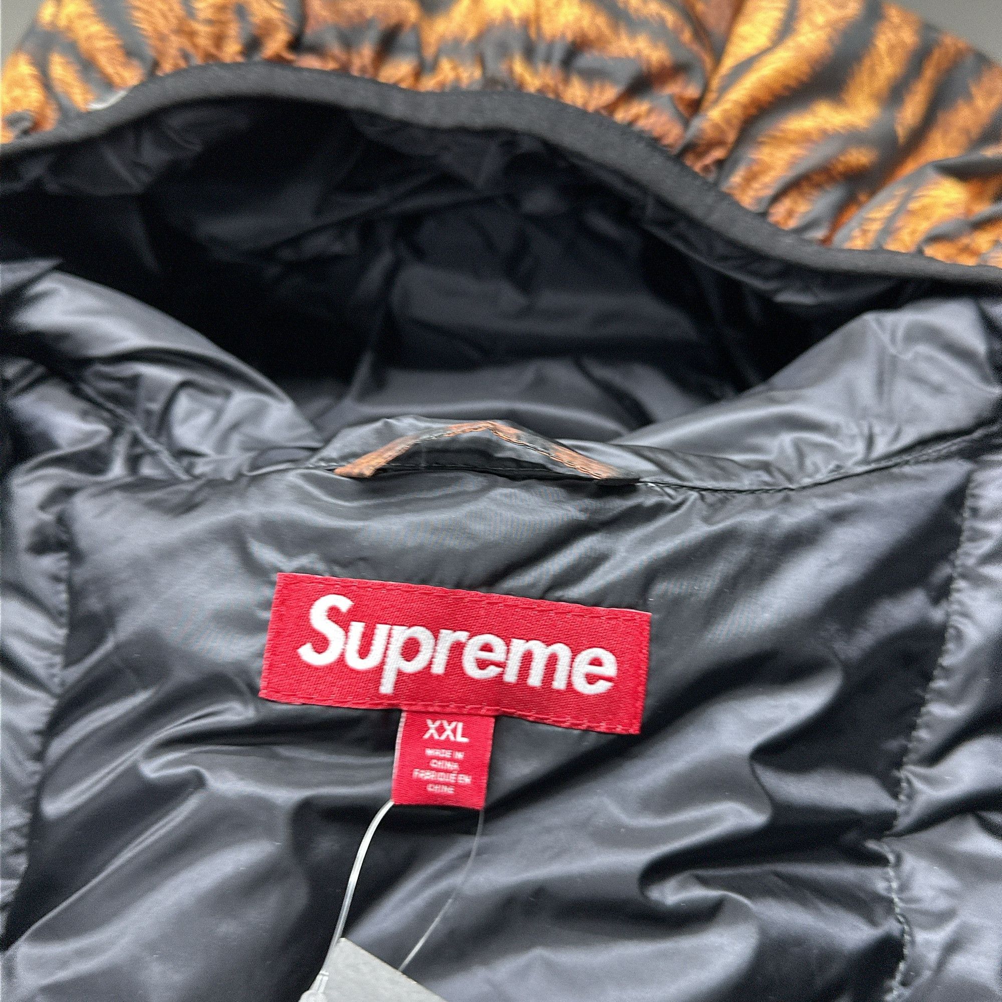 Supreme Supreme Tiger Print Micro Down Pullover Size XXL Size US XXL / EU 58 / 5 - 3 Thumbnail