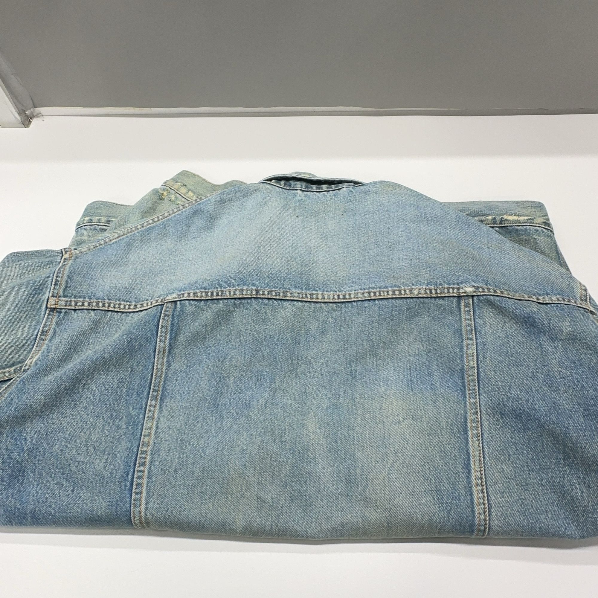 Balenciaga Balenciaga Distressed Denim Jacket Size S Size US S / EU 44-46 / 1 - 10 Thumbnail