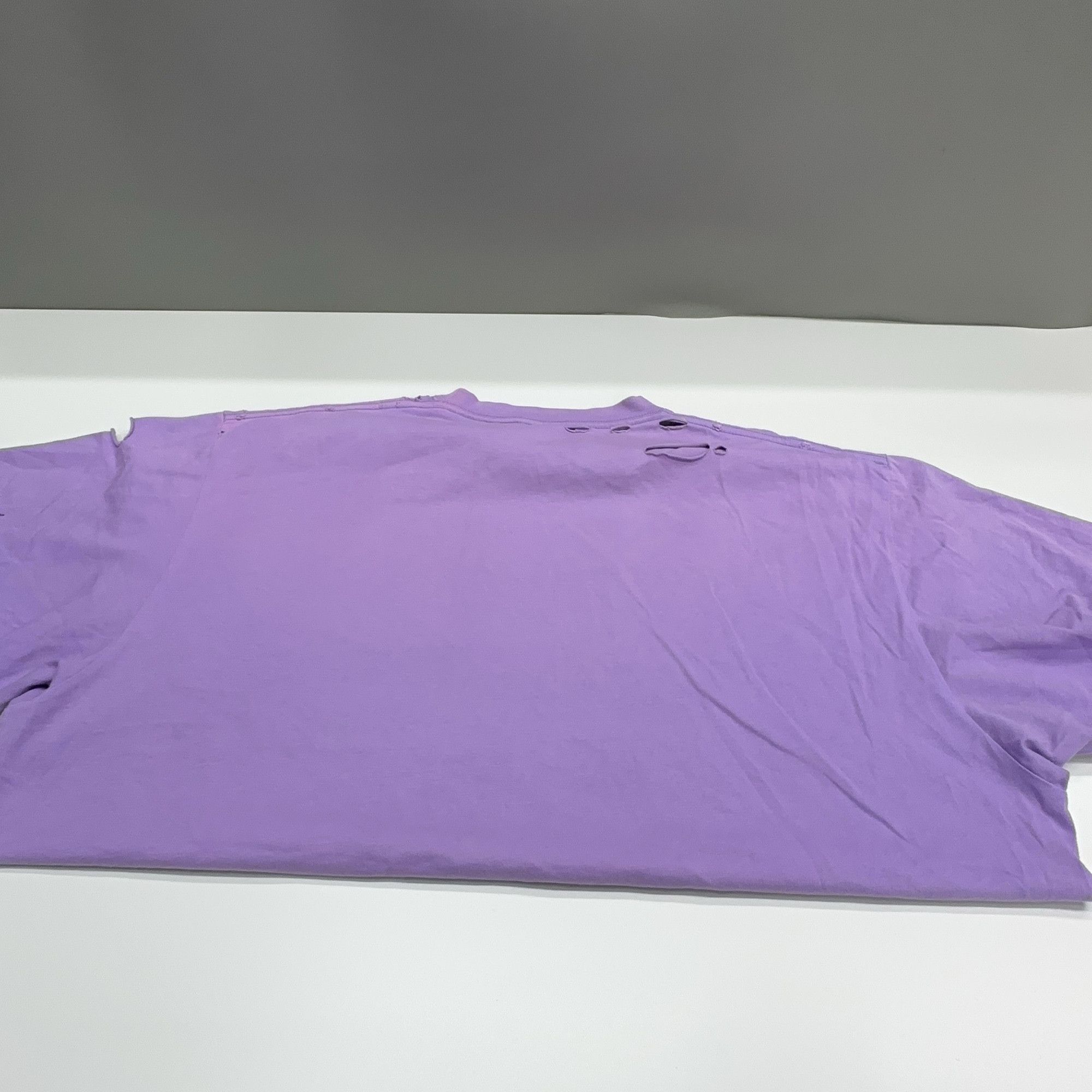 Balenciaga Balenciaga Destroyed Logo T-Shirt Purple Size XS Size US XS / EU 42 / 0 - 12 Thumbnail