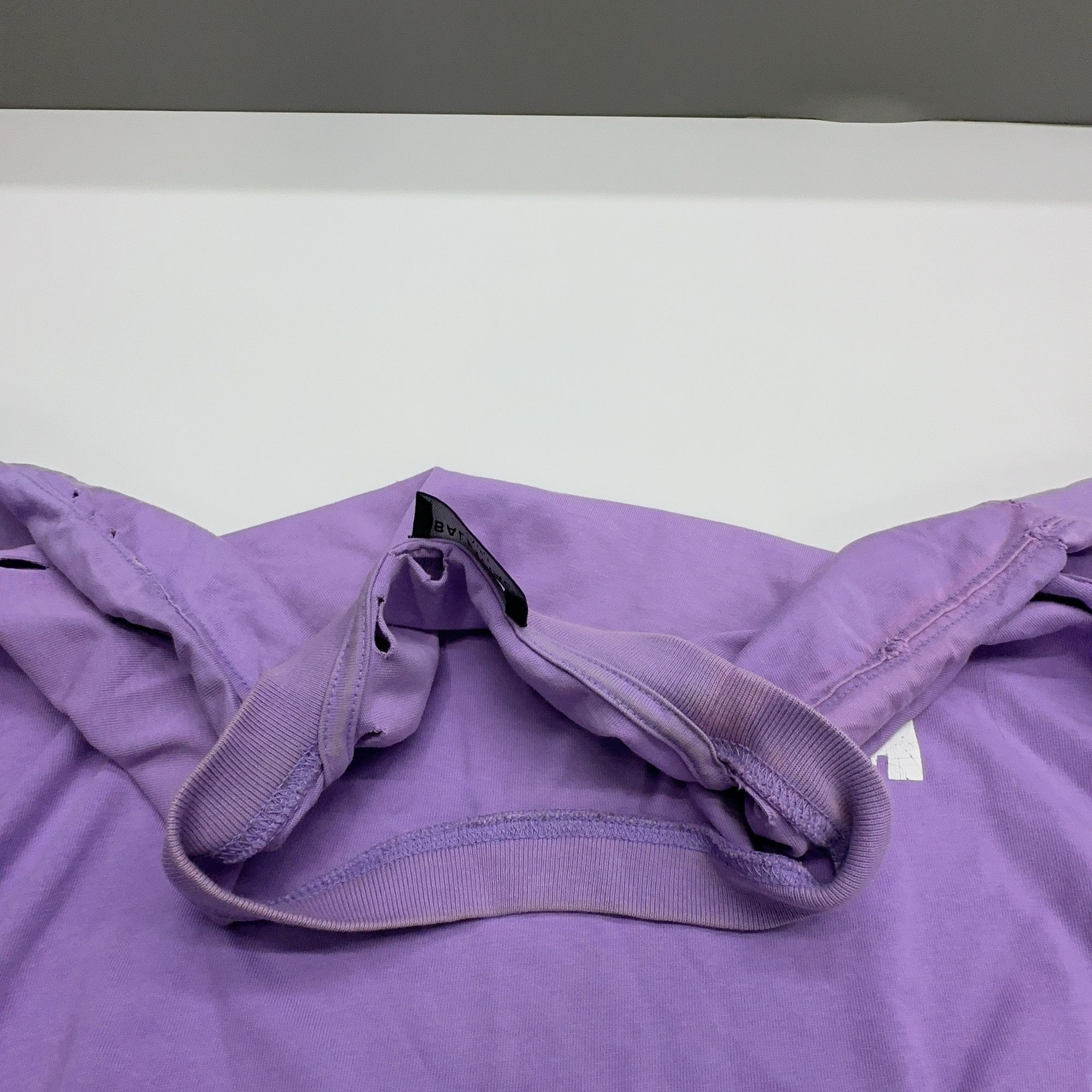 Balenciaga Balenciaga Destroyed Logo T-Shirt Purple Size XS Size US XS / EU 42 / 0 - 5 Thumbnail