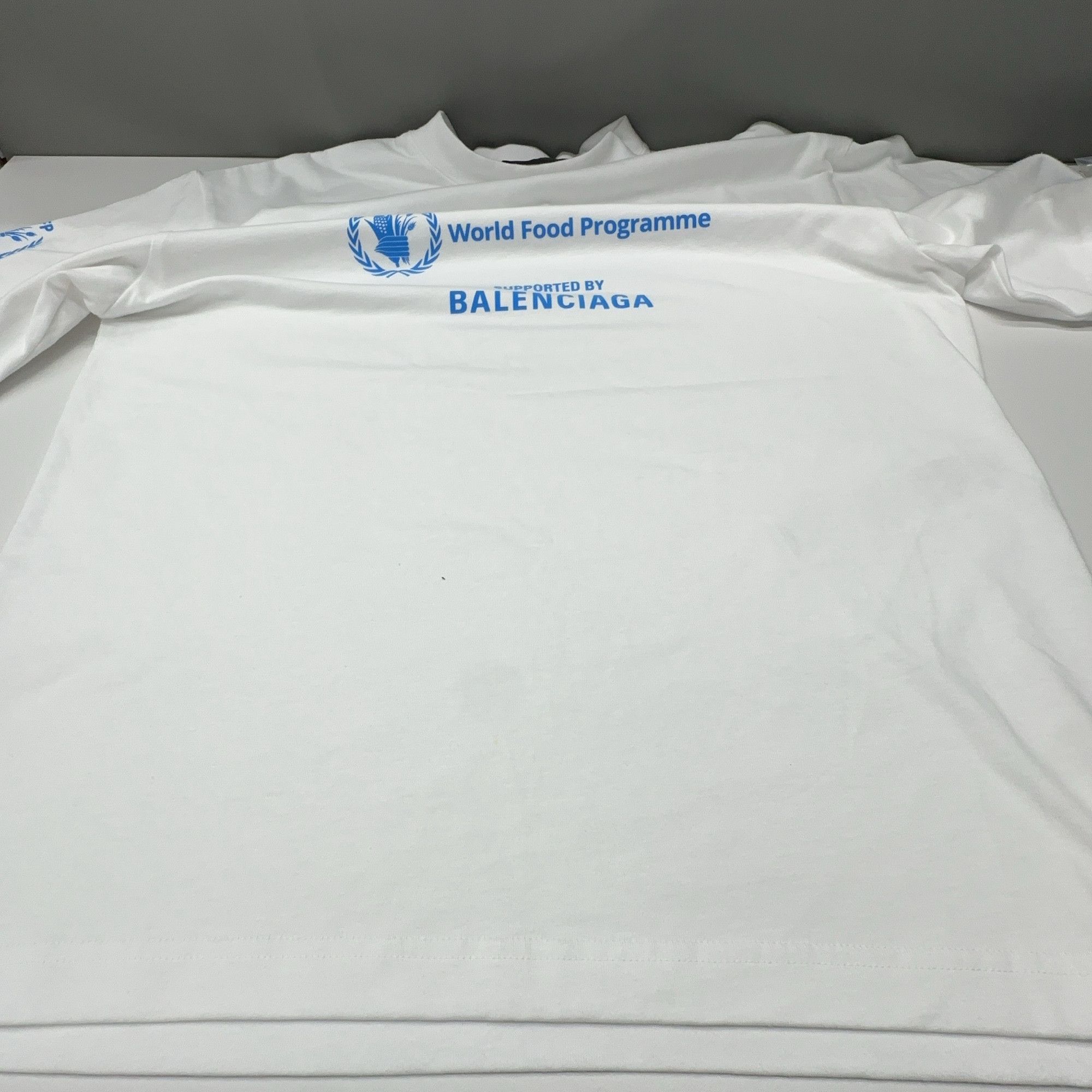 Balenciaga Balenciaga x WFP Logo T-Shirt Size XXS Size US XXS / EU 40 - 7 Thumbnail