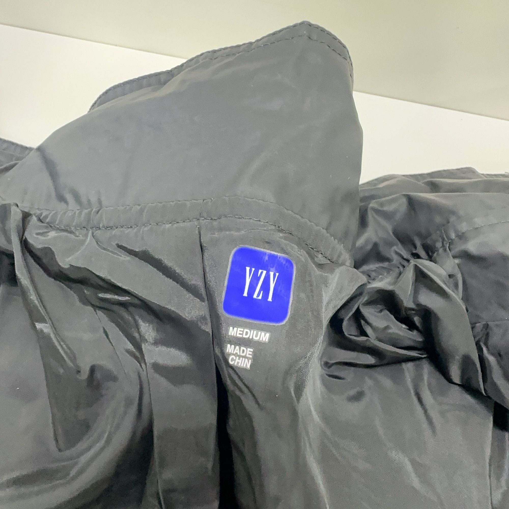 Balenciaga Yeezy x Gap x Balenciaga Windbreaker Size M Size US M / EU 48-50 / 2 - 4 Thumbnail