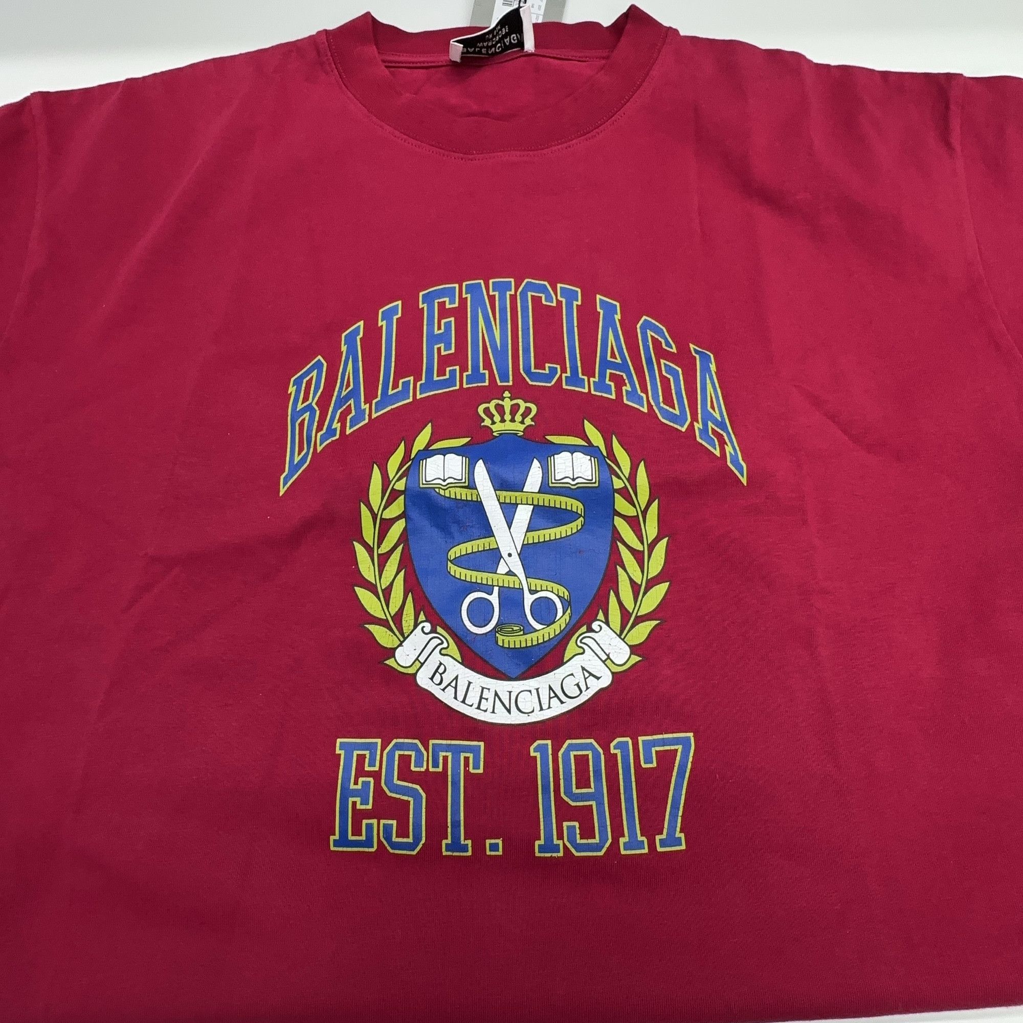 Balenciaga Balenciaga Crest Logo T-Shirt Size M Size US M / EU 48-50 / 2 - 7 Thumbnail