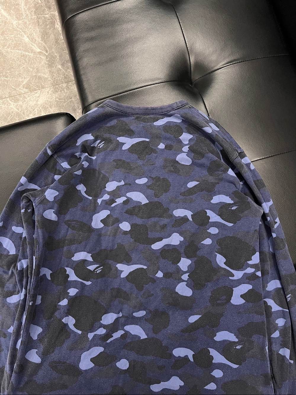 Bape A BATHING APE Reversible Camo Long Sleeve Tee Size L Size US L / EU 52-54 / 3 - 15 Thumbnail