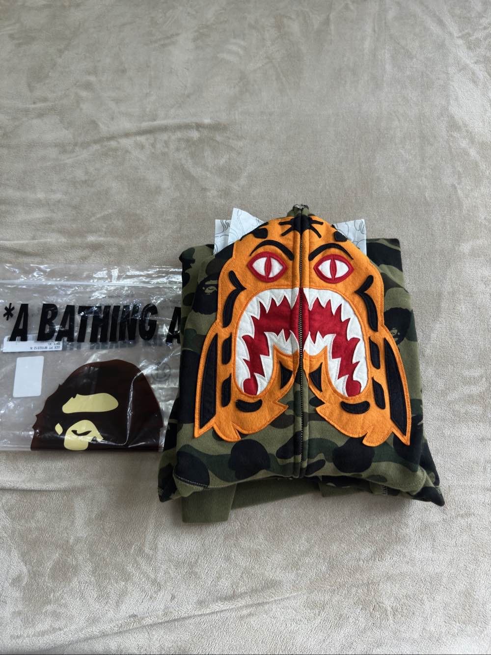Bape A Bathing Ape Tiger Camo Hoodie Size XL Size US XL / EU 56 / 4 - 7 Thumbnail