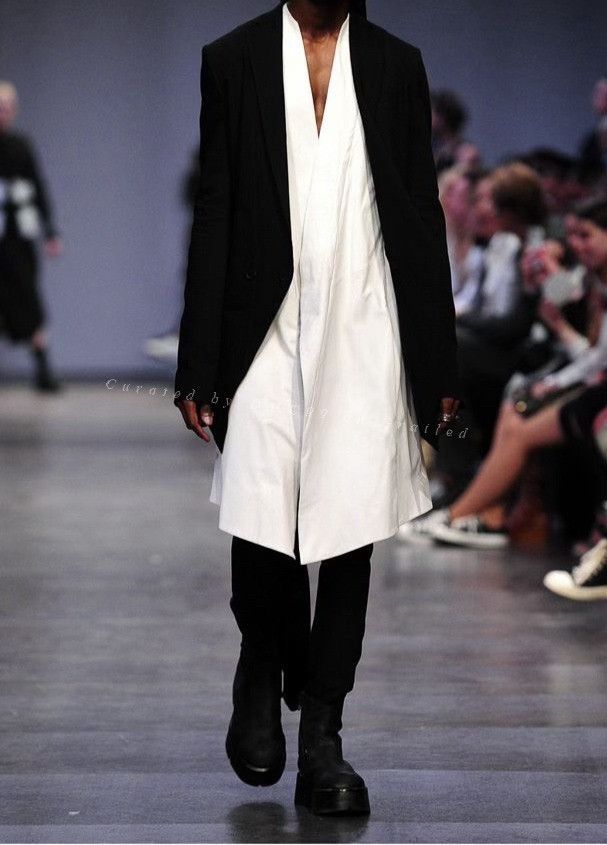 Julius 2017AW Julius Runway Diagonal Cut Coat Size US S / EU 44-46 / 1 - 3 Thumbnail