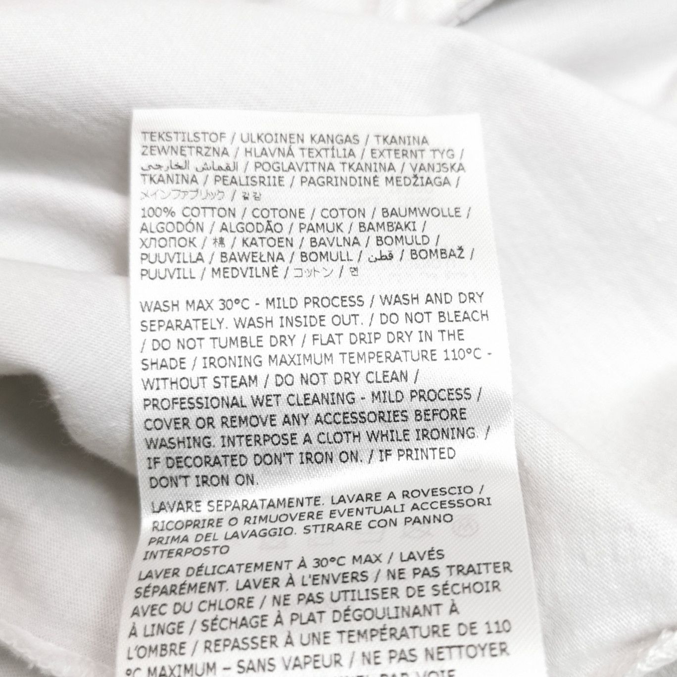 Maison Margiela Minimalist Organic Cotton Tee in White Size US XS / EU 42 / 0 - 7 Thumbnail