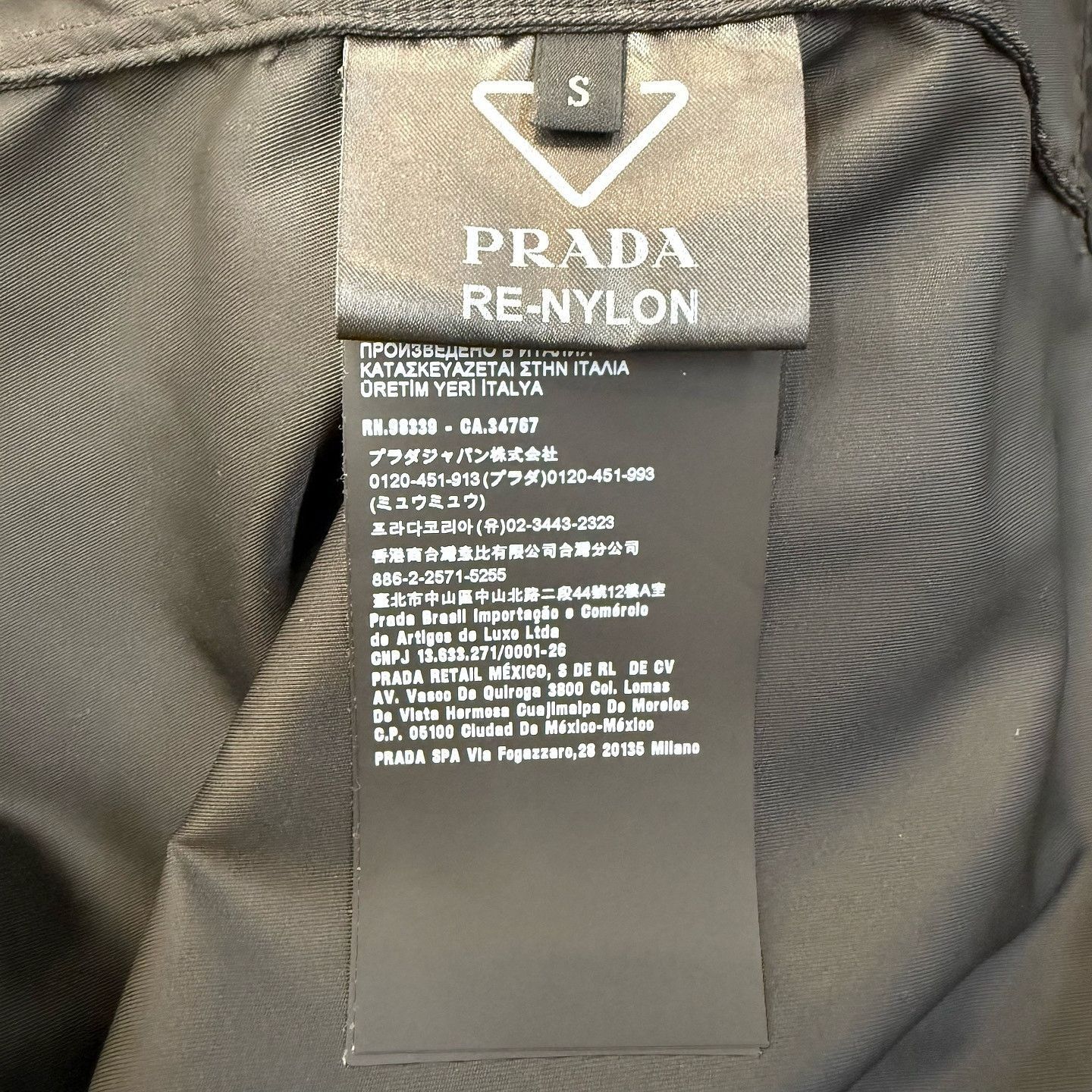Prada Lightweight Black Zip-Up Shirt Size US S / EU 44-46 / 1 - 4 Thumbnail