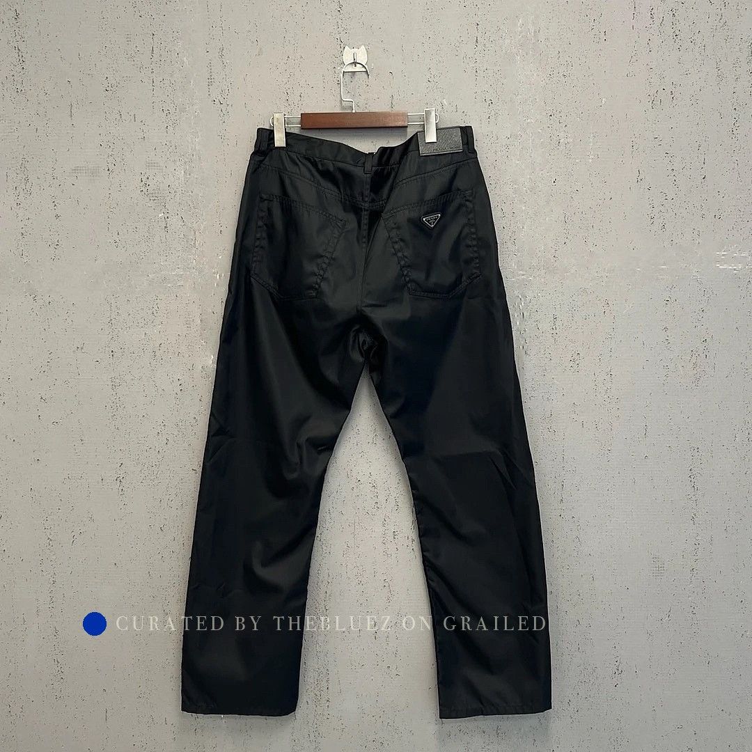 Prada Re-Nylon Casual Trousers in Black Size US 36 / EU 52 - 2 Thumbnail