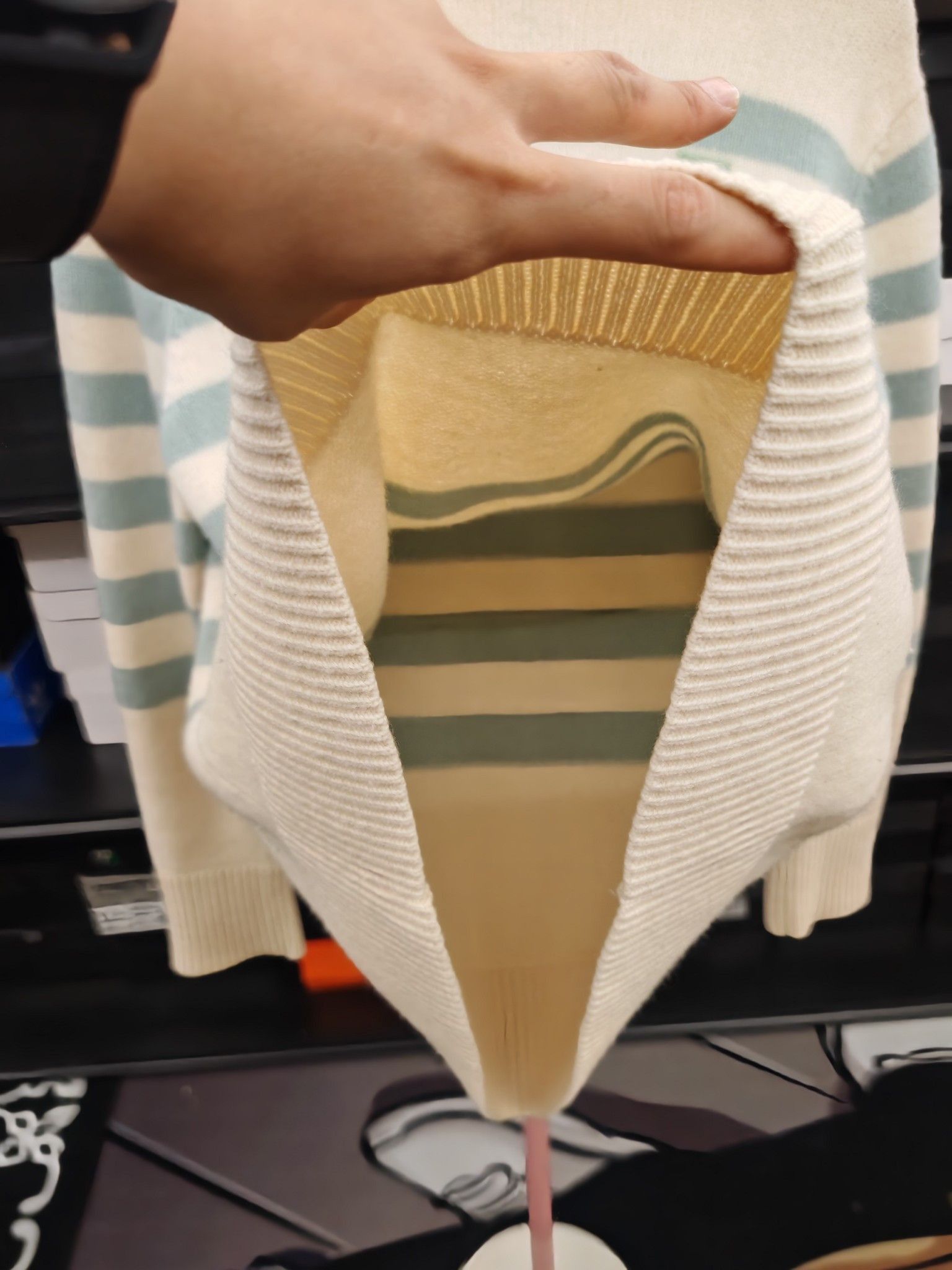 Acne Studios Striped Logo Patch Sweater in Beige Size US XS / EU 42 / 0 - 6 Thumbnail