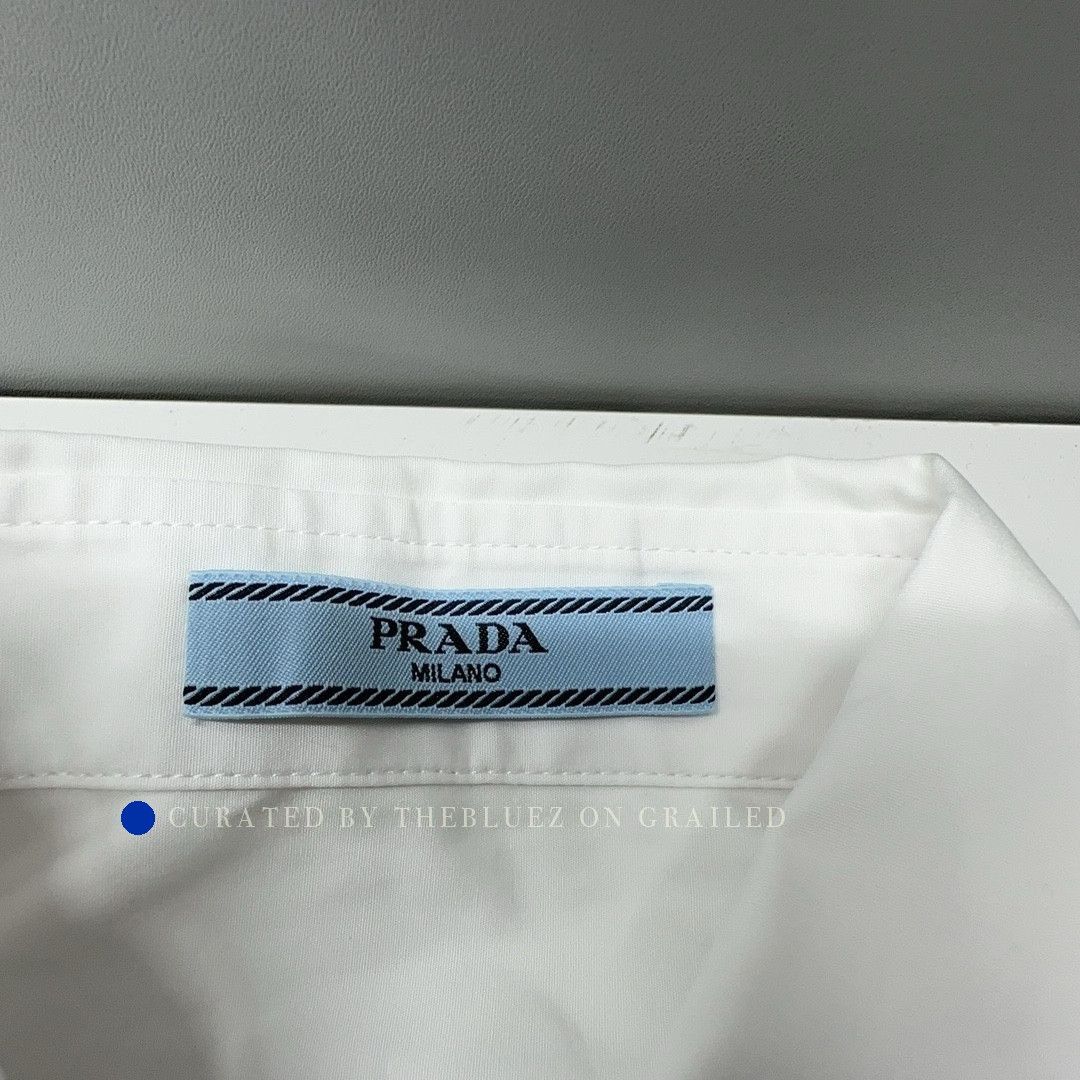 Prada Elegant White Button-Up Shirt in Size S Size US S / EU 44-46 / 1 - 4 Thumbnail