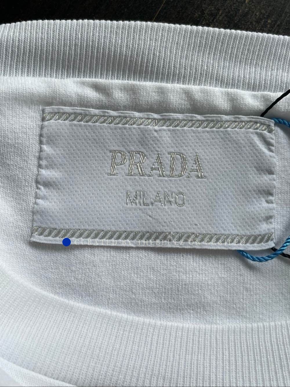 Prada Classic Logo Cotton Tee in White Size US M / EU 48-50 / 2 - 3 Thumbnail