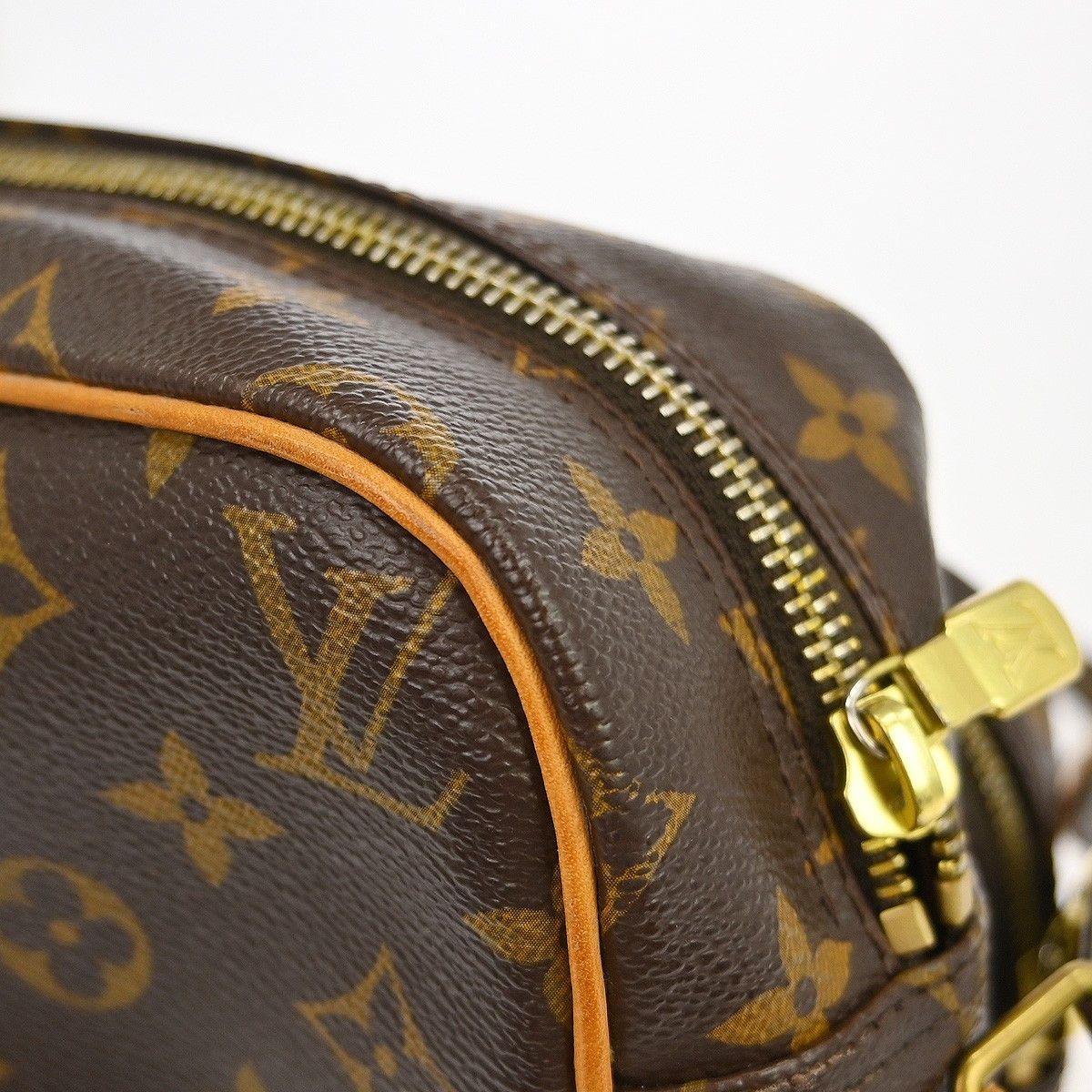 Louis Vuitton Louis Vuitton Nil Messenger Bag Monogram Canvas Size ONE SIZE - 10 Thumbnail