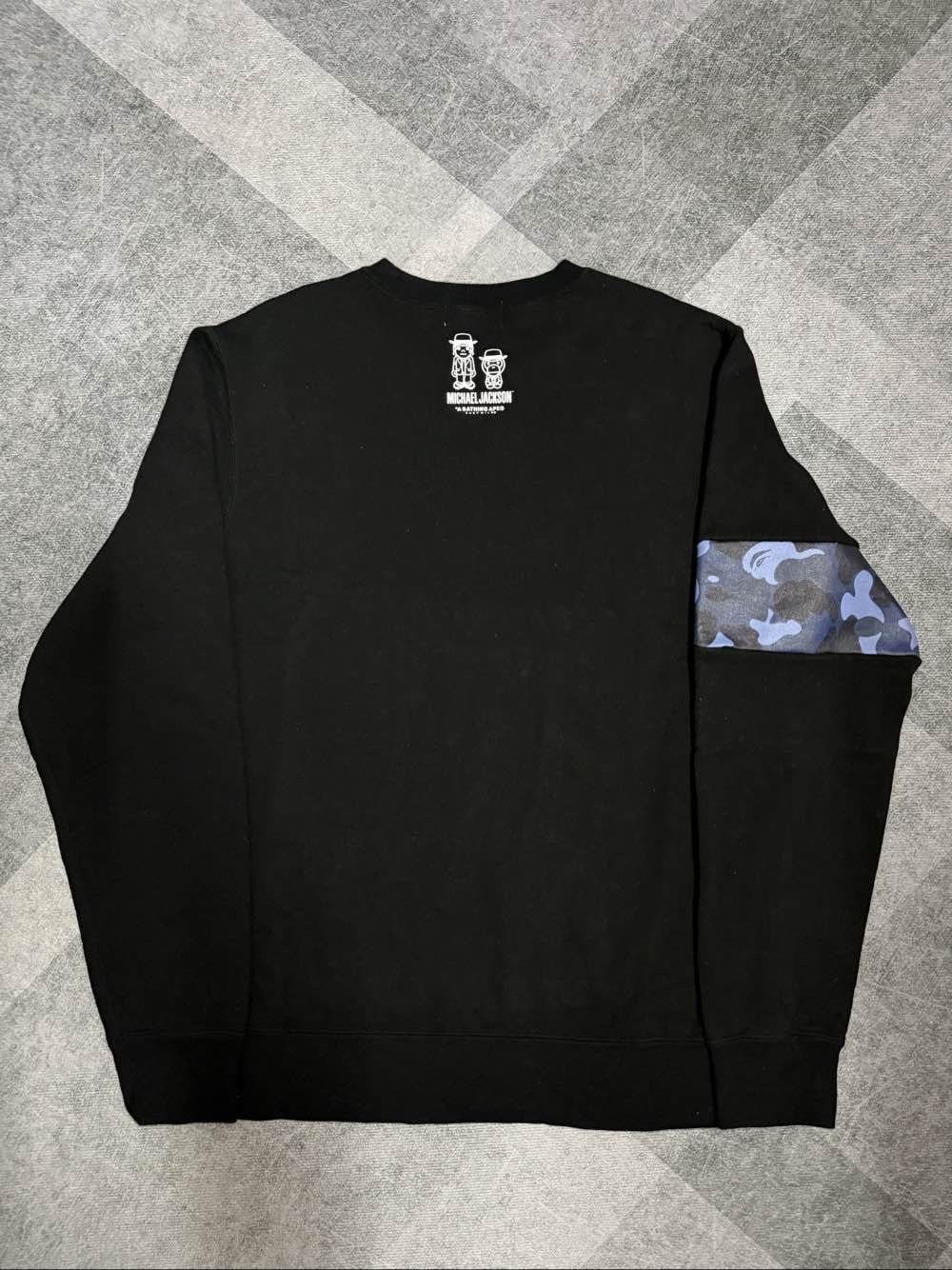 Bape A Bathing Ape x Michael Jackson Graphic Crewneck Sweatshirt Size US XL / EU 56 / 4 - 2 Thumbnail