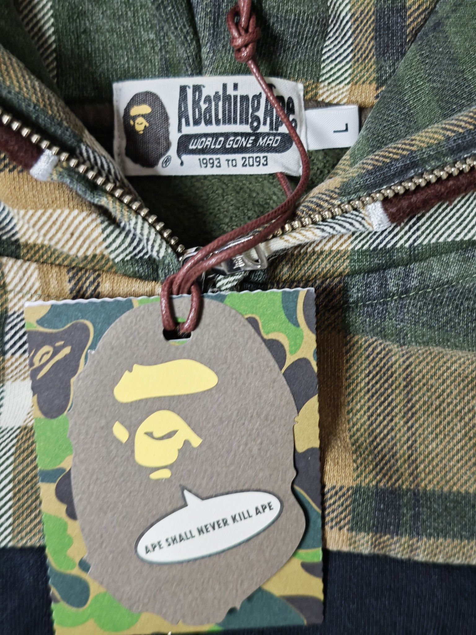 Bape A Bathing Ape Plaid Full Zip Hoodie Size L Size US L / EU 52-54 / 3 - 3 Thumbnail
